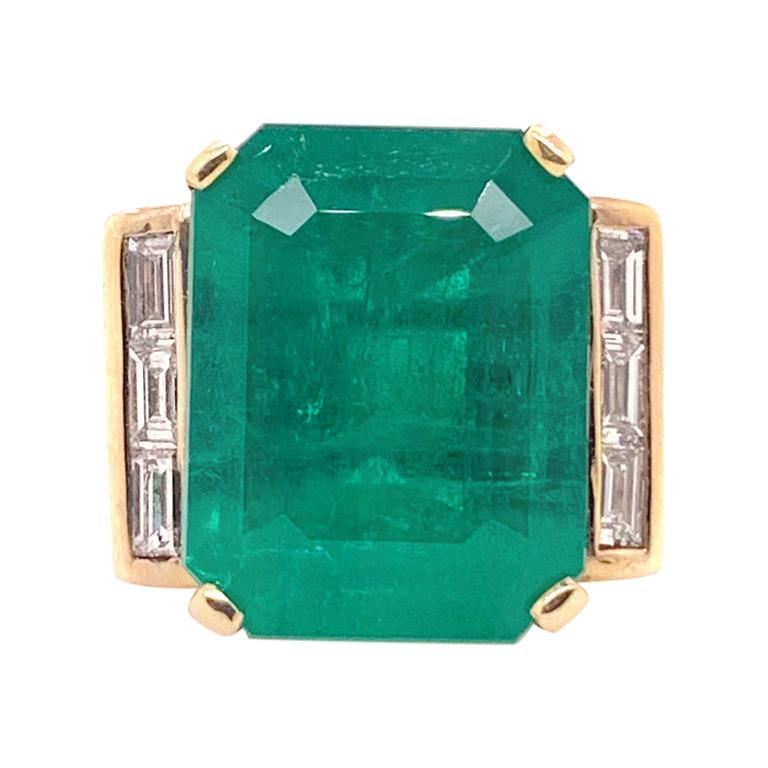 GIA Certified 18.07 Carat Columbian Emerald Diamond Ring For Sale
