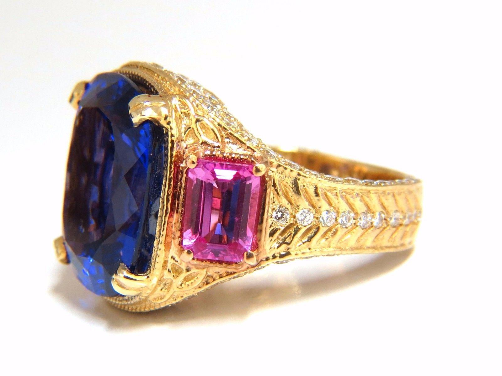 GIA Certified 18.09 Carat Natural Blue Cushion Tanzanite Sapphire Diamonds Ring In New Condition In New York, NY