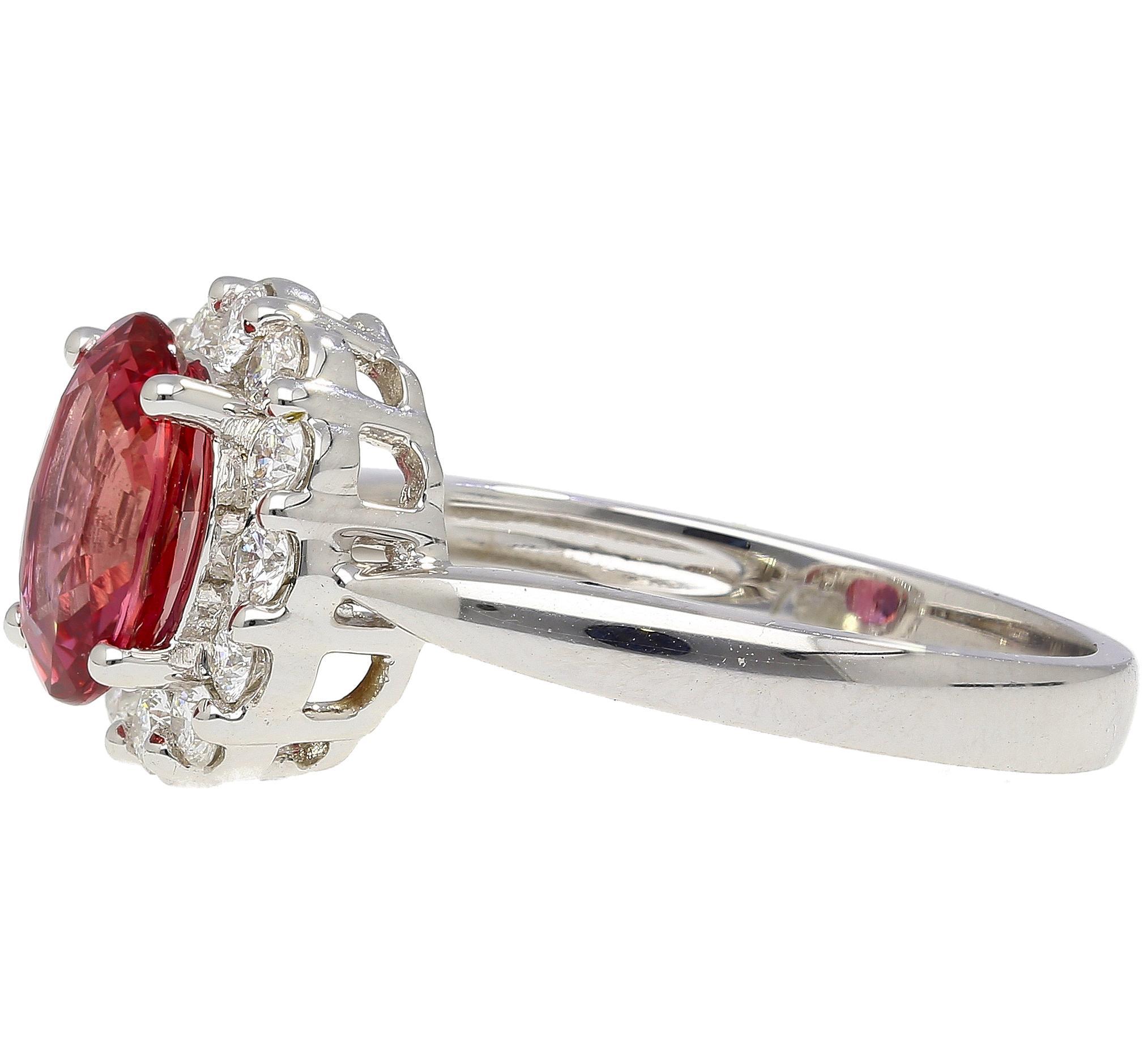 GIA Certified 1.81 Carat No-heat Padparadscha Sapphire & Diamond Ring In Excellent Condition For Sale In Miami, FL