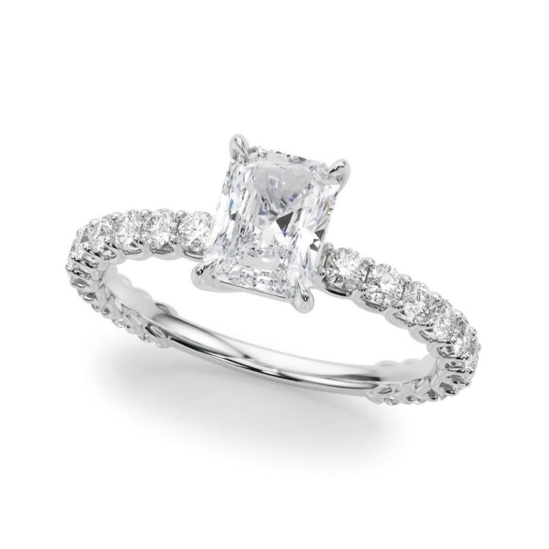 Taglio radiant Anello di diamanti a eternità parziale con radiante da 1.81 carati certificato GIA in vendita