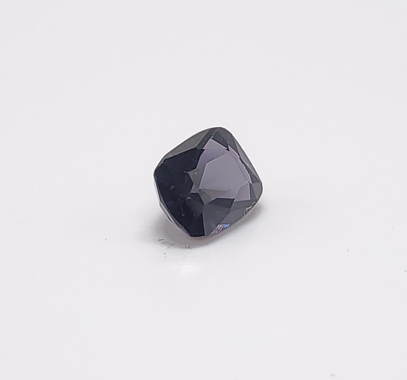 GIA Certified 1.81 Carat Spinel For Sale 5