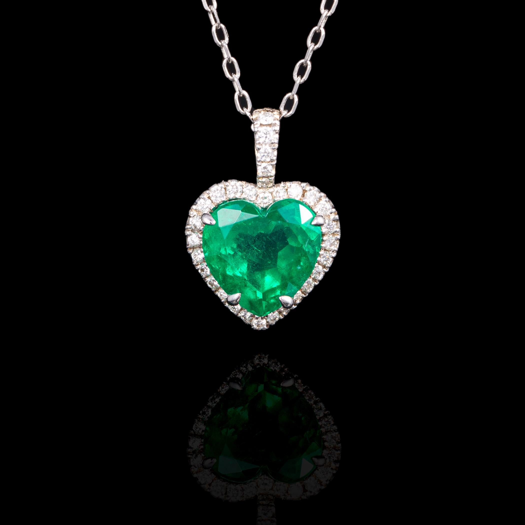 Women's GIA Certified 1.82 Carat Natural Colombian Emerald Diamond 18KWG Pendant For Sale