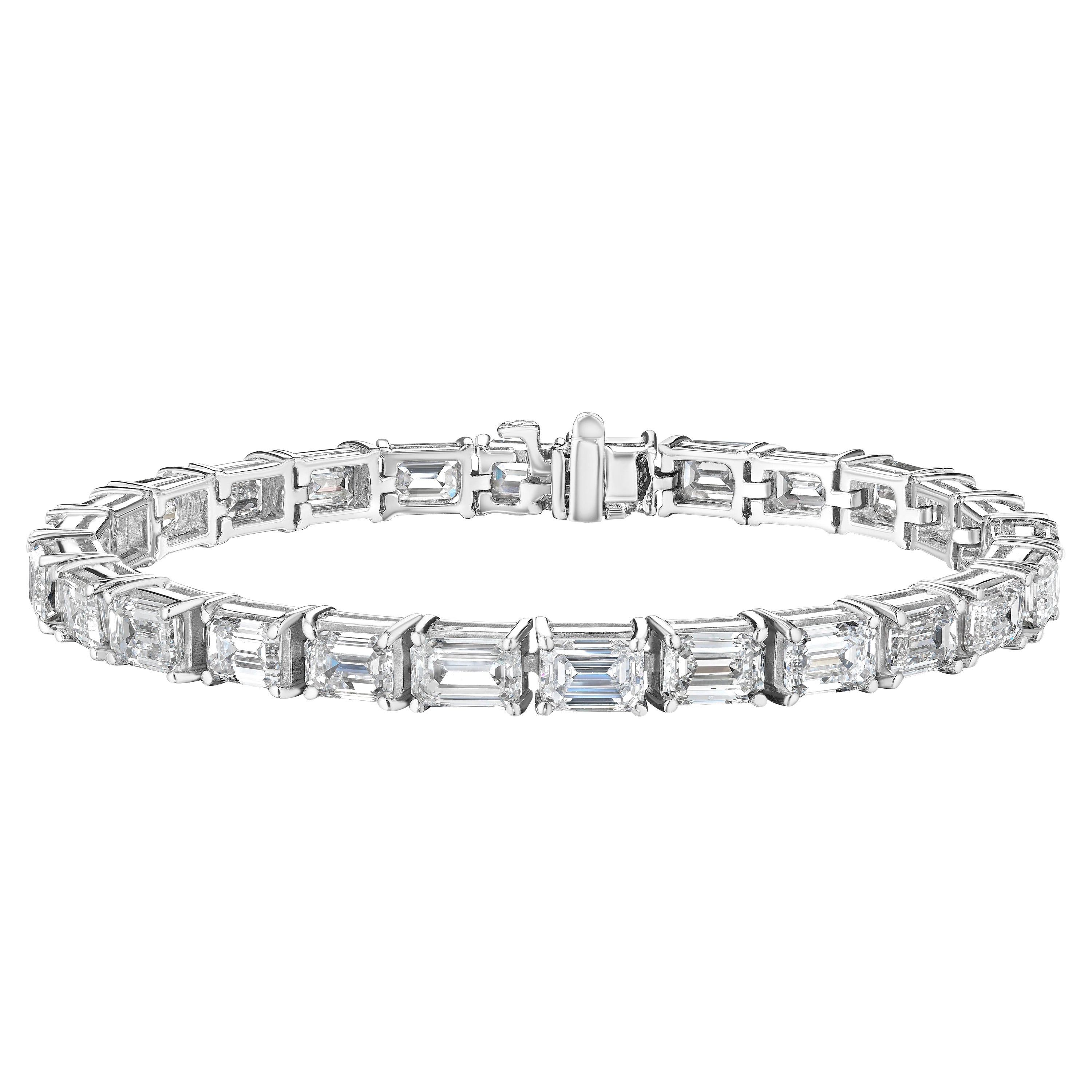 Pulsera de platino con diamantes talla esmeralda de 18.20 quilates certificados por el GIA