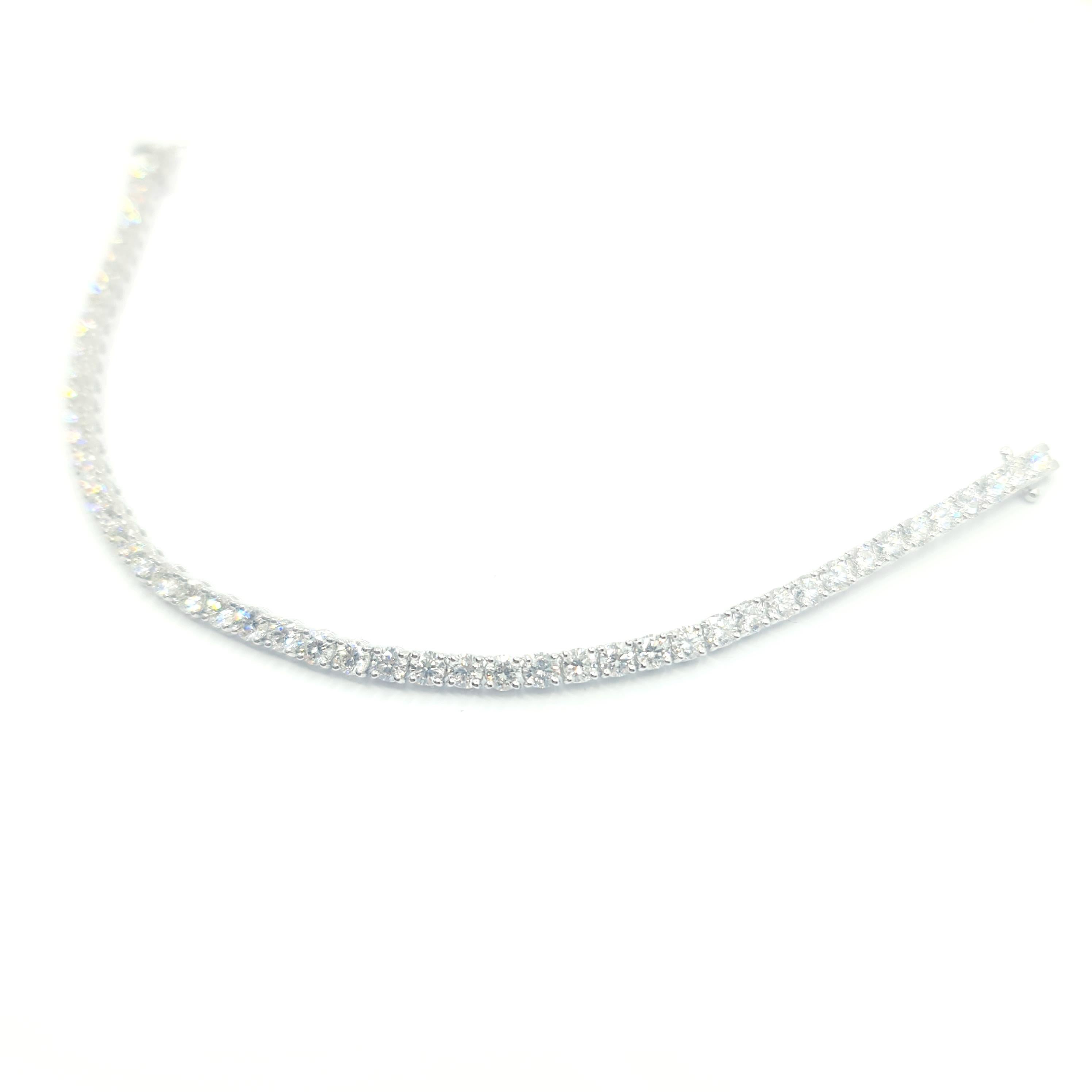 GIA Certified 16.75 Carat G-D/VVS2-FL Diamond Tennis Bracelet 18k White Gold For Sale 1