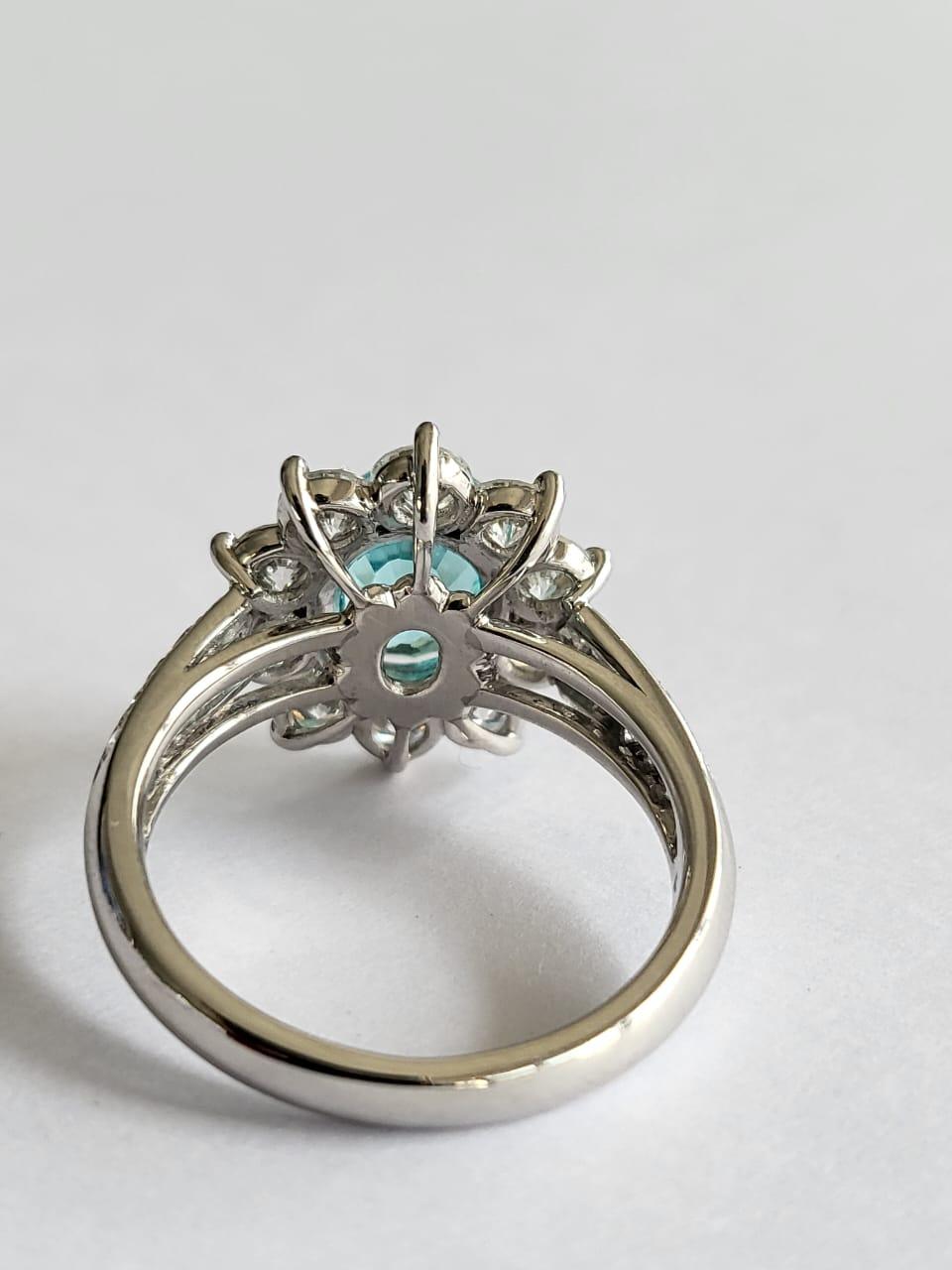 Modern GIA Certified 1.83 Carat Paraiba Tourmaline Diamond Engagement Cocktail Ring For Sale