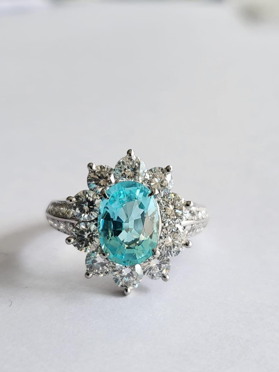 GIA Certified 1.83 Carat Paraiba Tourmaline Diamond Engagement Cocktail Ring In New Condition For Sale In Hong Kong, HK