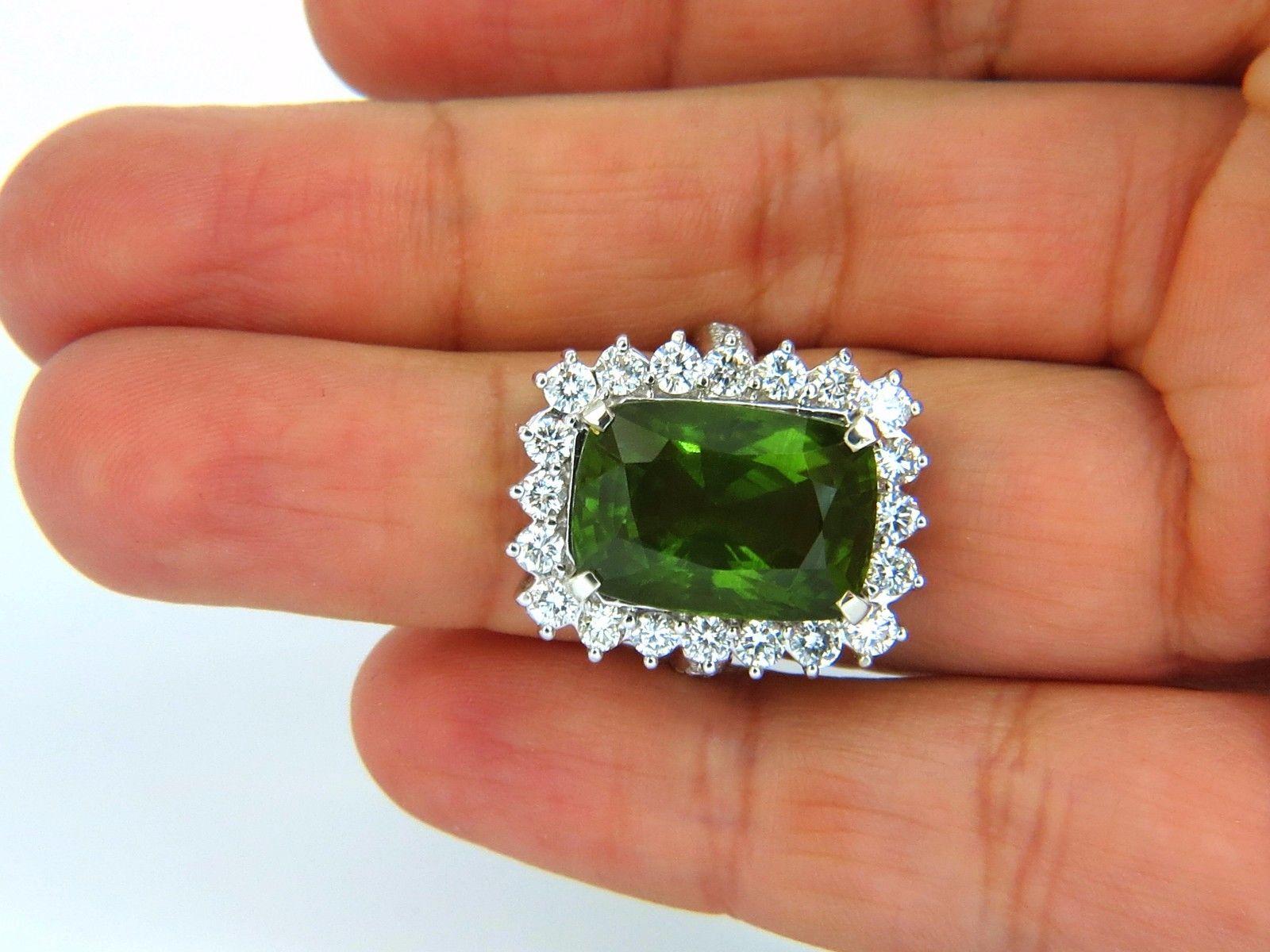 GIA Certificado 18,58 Quilates Anillo de Diamantes Peridoto Verde Natural 18 Quilates en venta 3