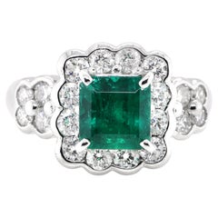 Vintage GIA Certified 1.87 Carat, Colombian, Muzo Green Emerald Ring set in Platinum