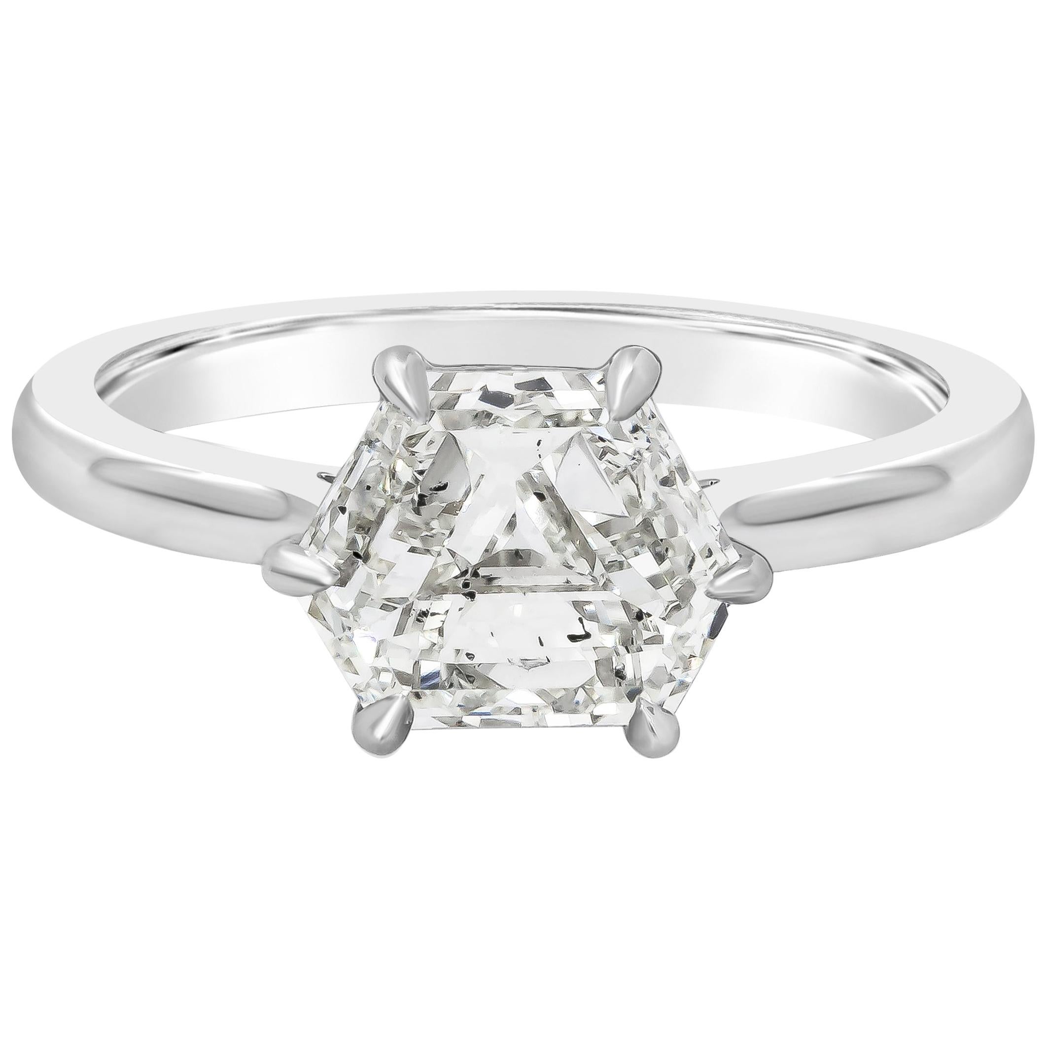 Bague de fiançailles solitaire en diamant trapézoïd de 1,87 carat certifié GIA