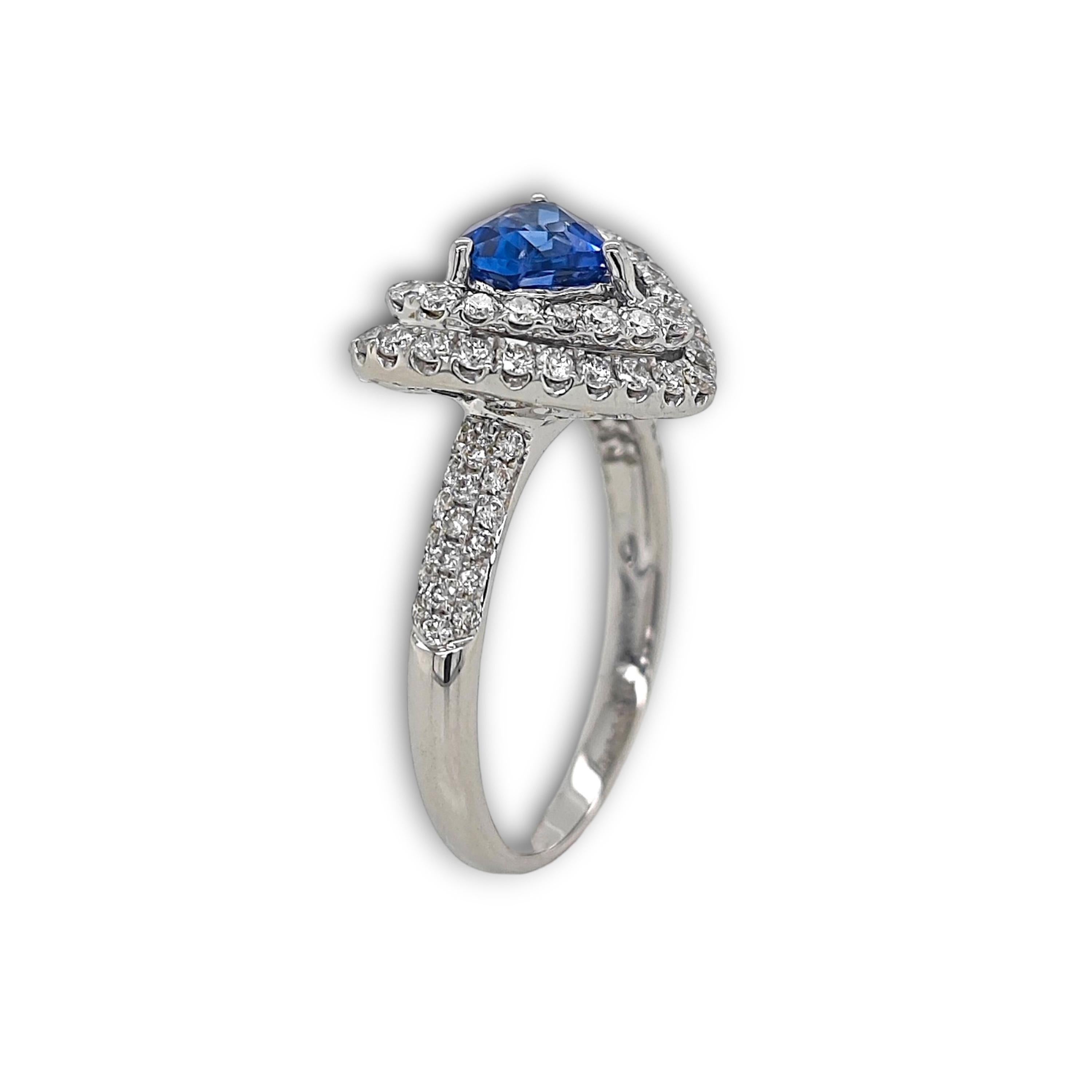 Anello in oro bianco con zaffiro rotondo e diamante certificato GIA da 1,88 carati In condizioni Nuovo in vendita a New York, NY