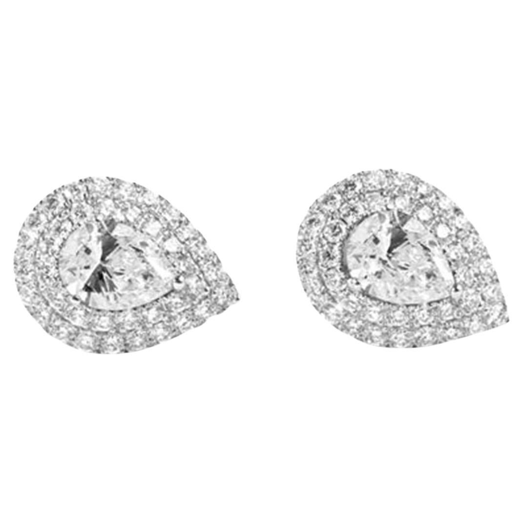 GIA Certified 1.8ct Pear-Cut Diamond Double Halo Stud Ears in 18K White Gold (Boucles d
oreilles double halo en or blanc)