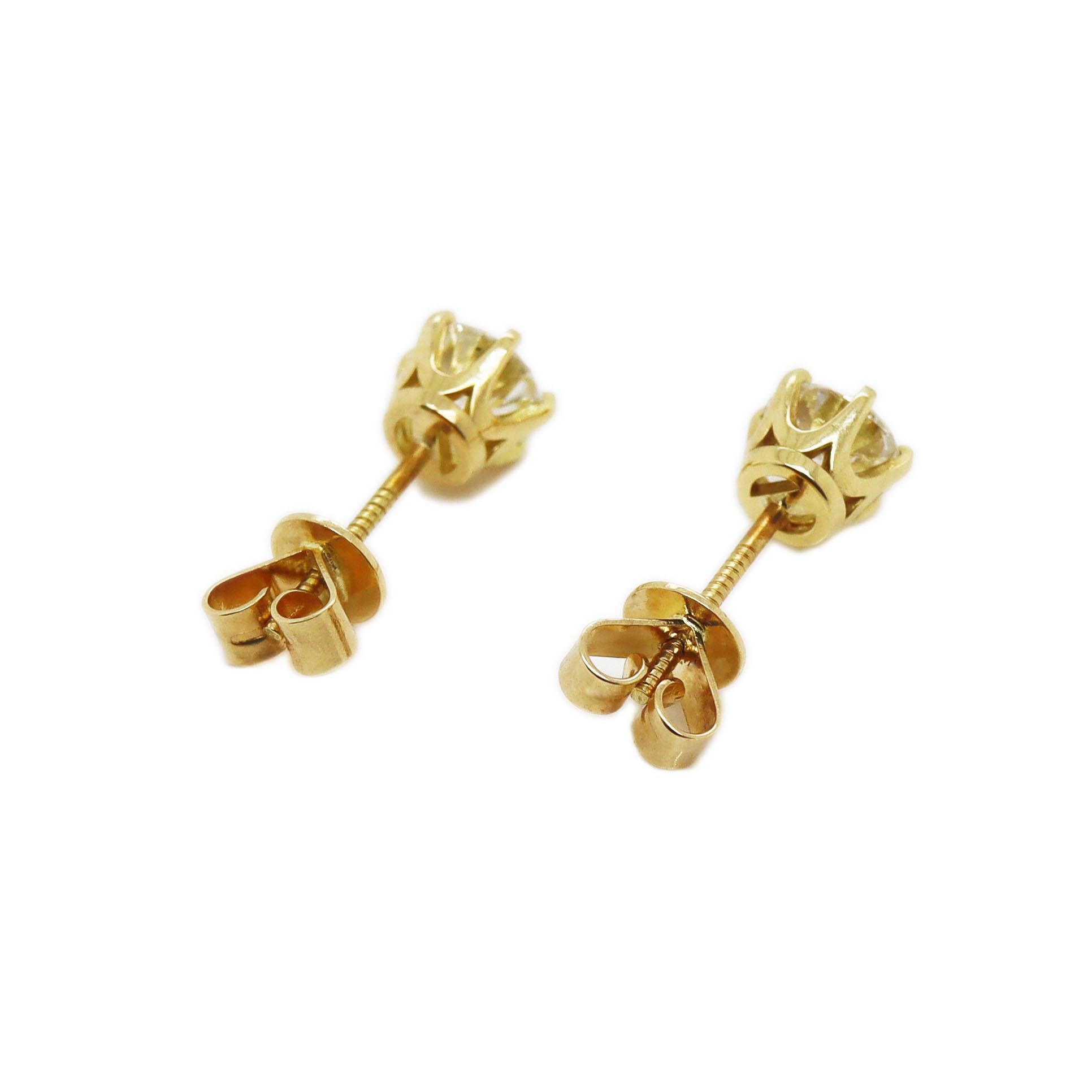 Taille ronde Clous d'oreilles en or jaune 18 carats et diamants de 2,00 carats certifiés GIA en vente
