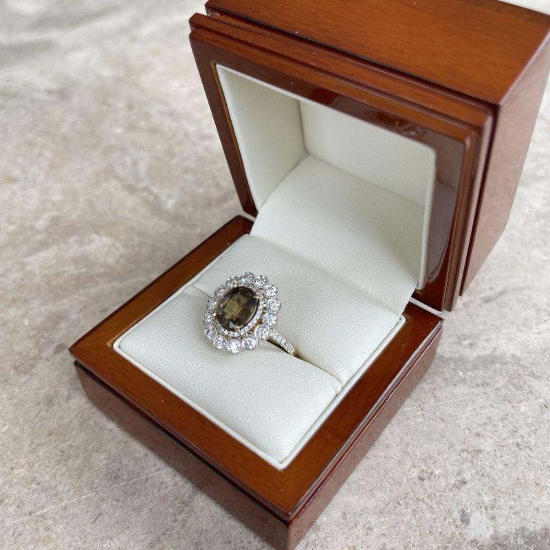 Im Angebot: GIA zertifizierter 18 Karat Gelbgold natürlicher Alexandrit & Diamant Kleid-Ring () 8