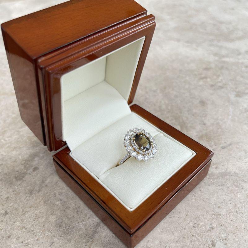 Im Angebot: GIA zertifizierter 18 Karat Gelbgold natürlicher Alexandrit & Diamant Kleid-Ring () 9