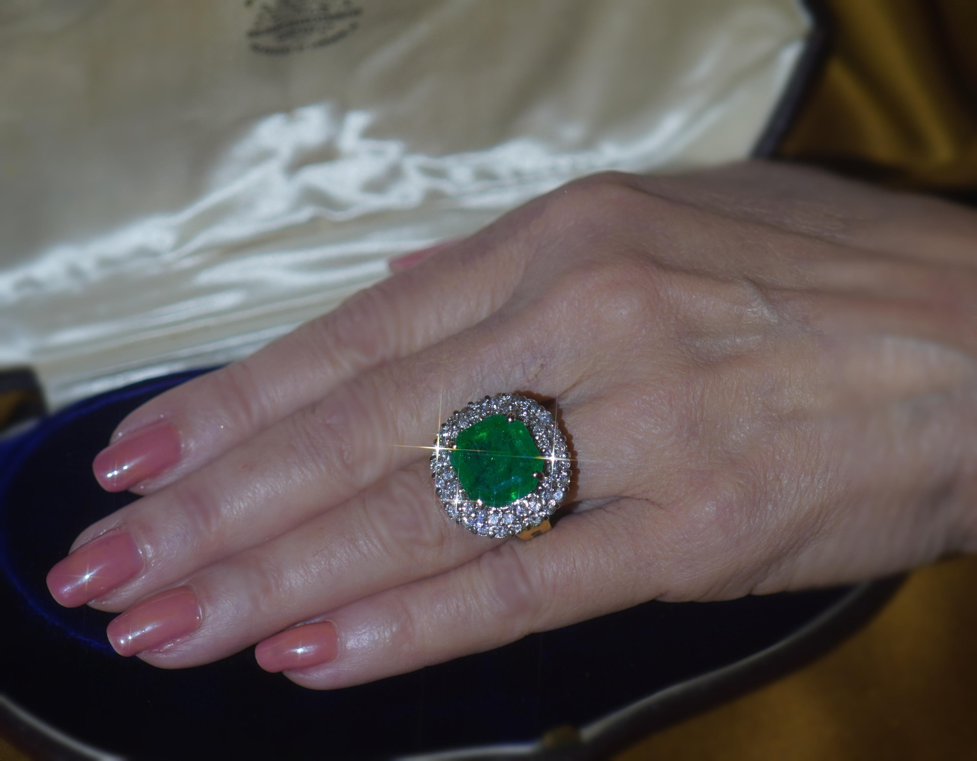 GIA 18K Colombian Green Emerald Diamond Ring Certified Huge VS Gold 14.43 Carats 5