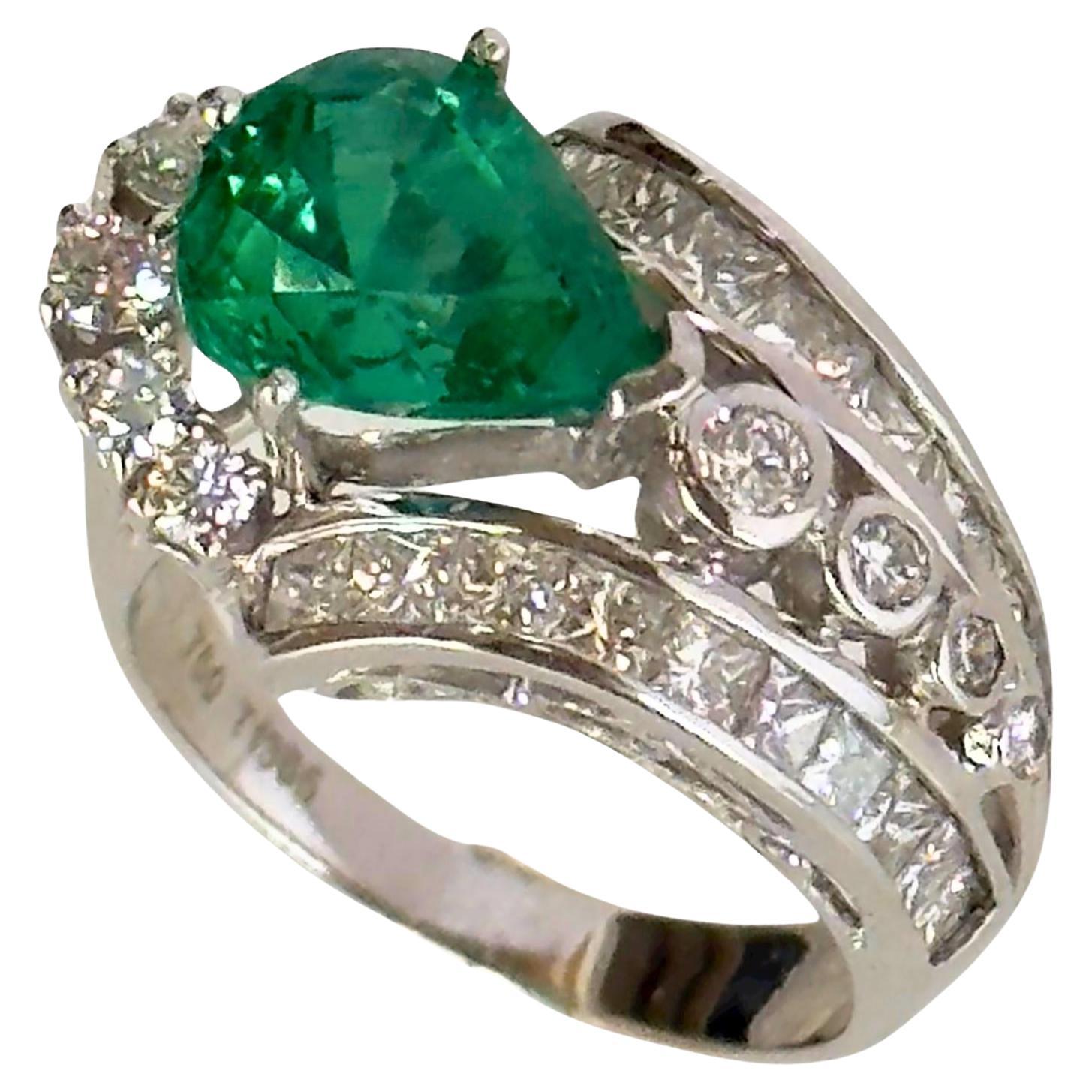 GIA Certified 18k Diamond and Emerald Ring For Sale