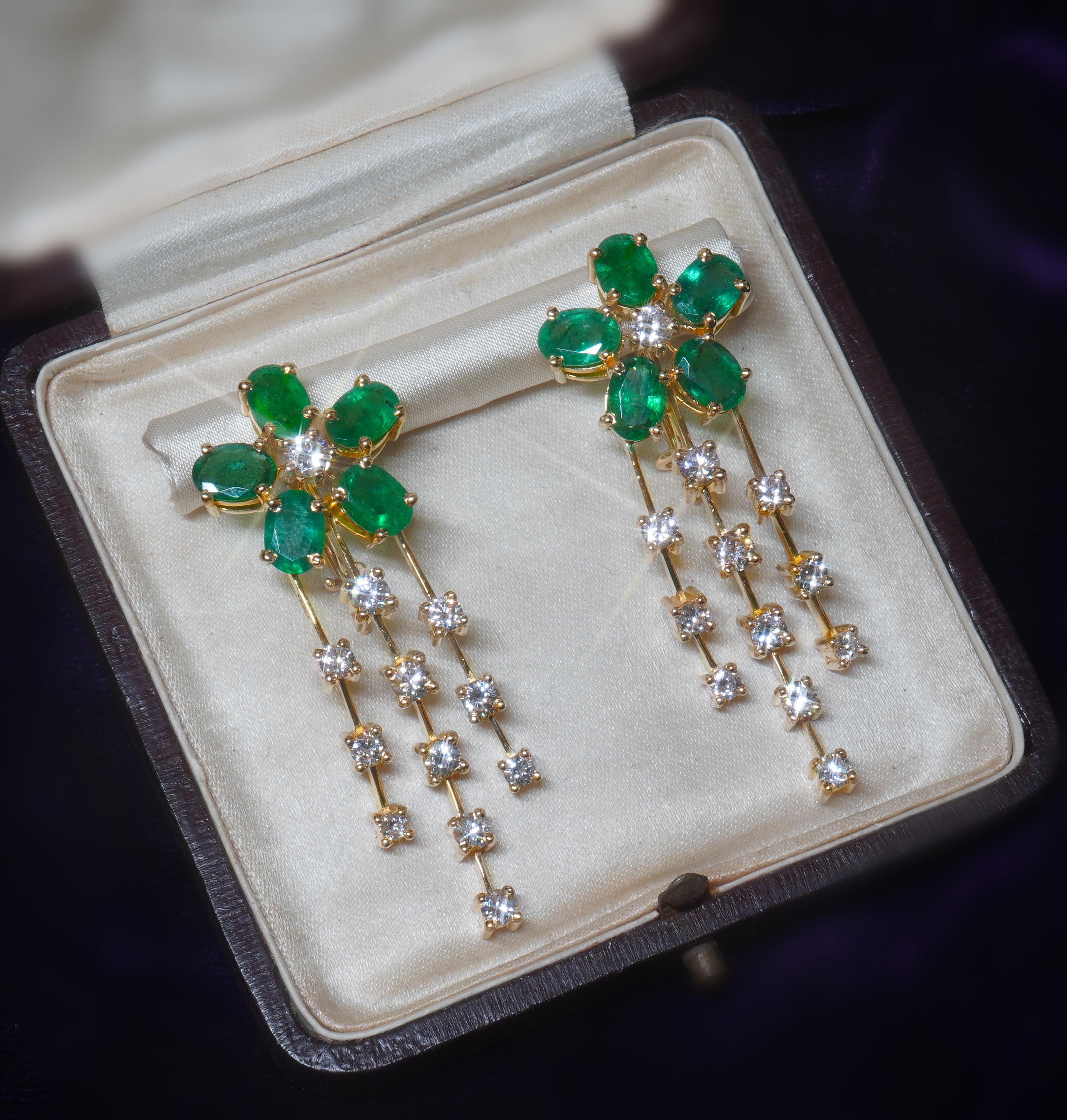 Pendientes Vintage Diamante Esmeralda Certificado GIA 18K Oro Natural VS 10,18 Quilates Corte oval en venta