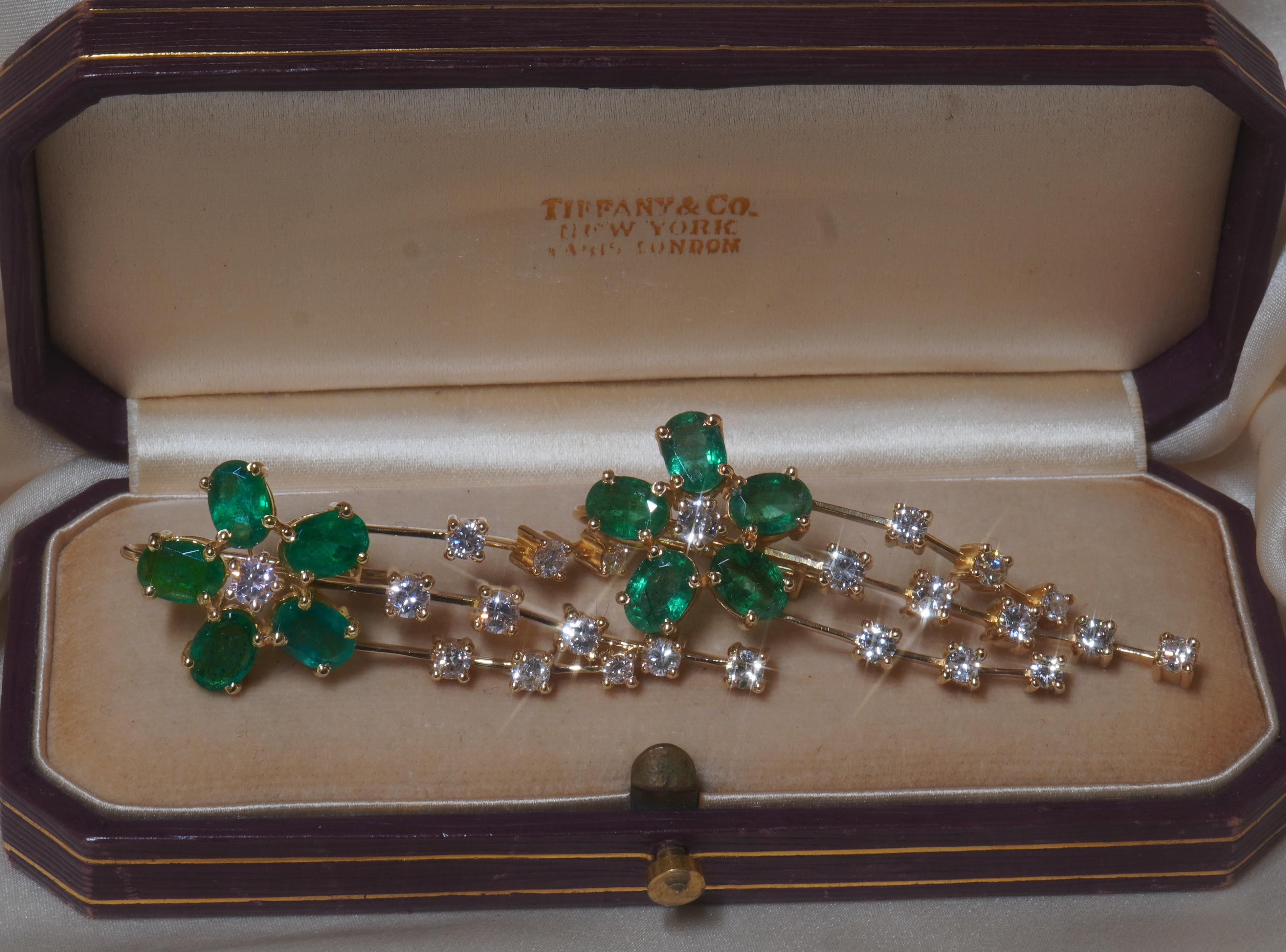 Pendientes Vintage Diamante Esmeralda Certificado GIA 18K Oro Natural VS 10,18 Quilates en Excelente estado para la venta en Sylvania, GA