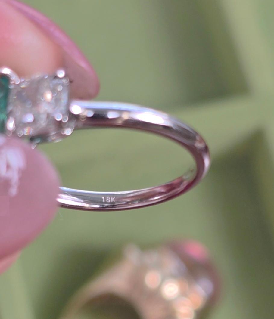 Anello con smeraldo colombiano e diamante da 2,32 carati certificato GIA in oro 18 carati in vendita 2