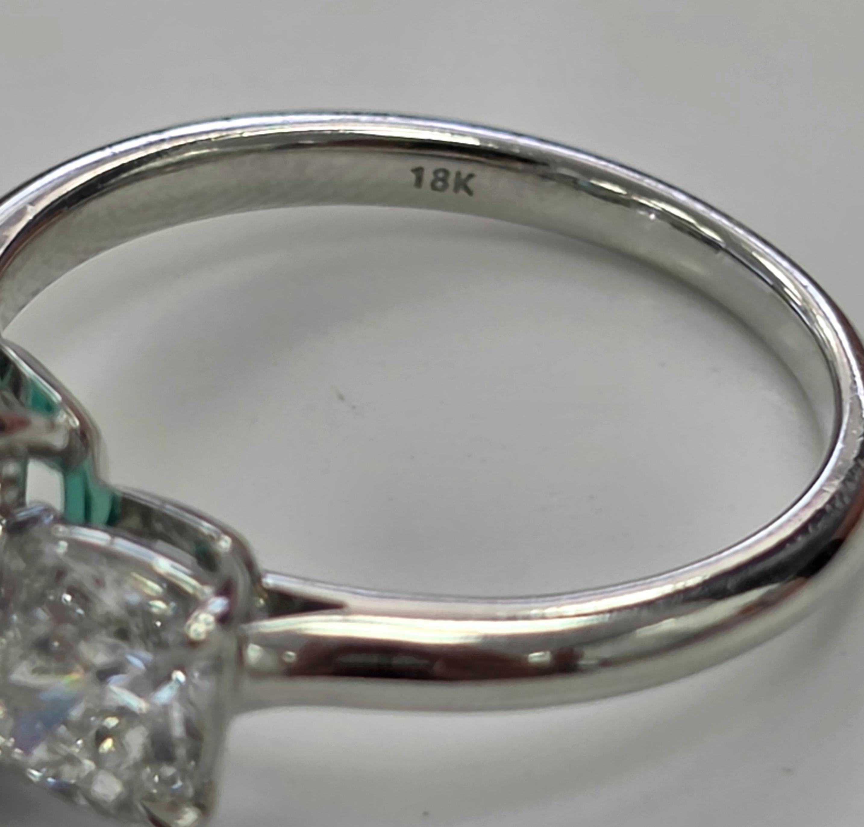 Anello con smeraldo colombiano e diamante da 2,32 carati certificato GIA in oro 18 carati in vendita 3