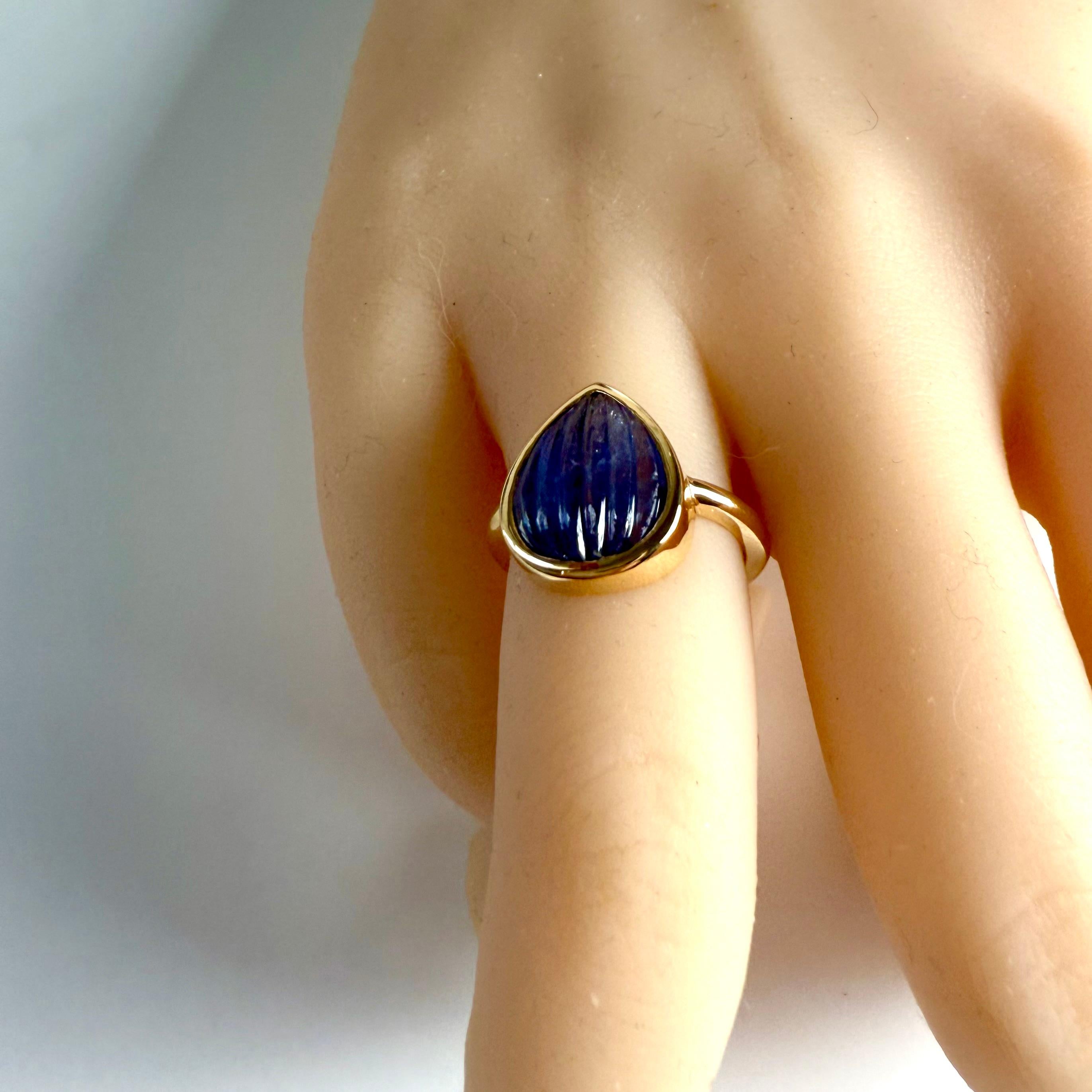 GIA Certified 18K Gold Bezel Solitaire Ring 4.70-carat Burma sapphire No Heat For Sale 3