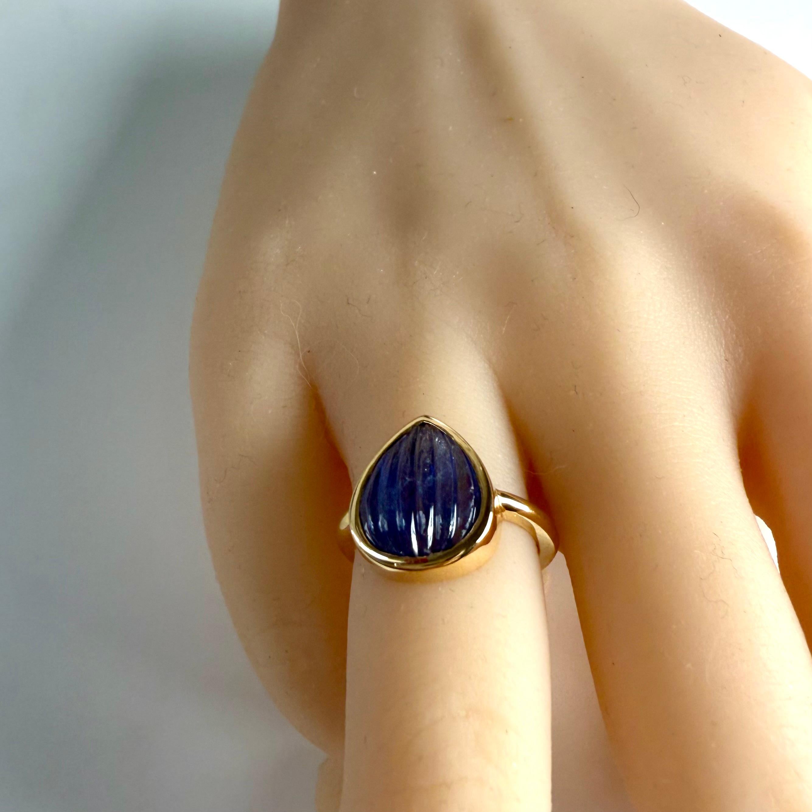 GIA Certified 18K Gold Bezel Solitaire Ring 4.70-carat Burma sapphire No Heat For Sale 5