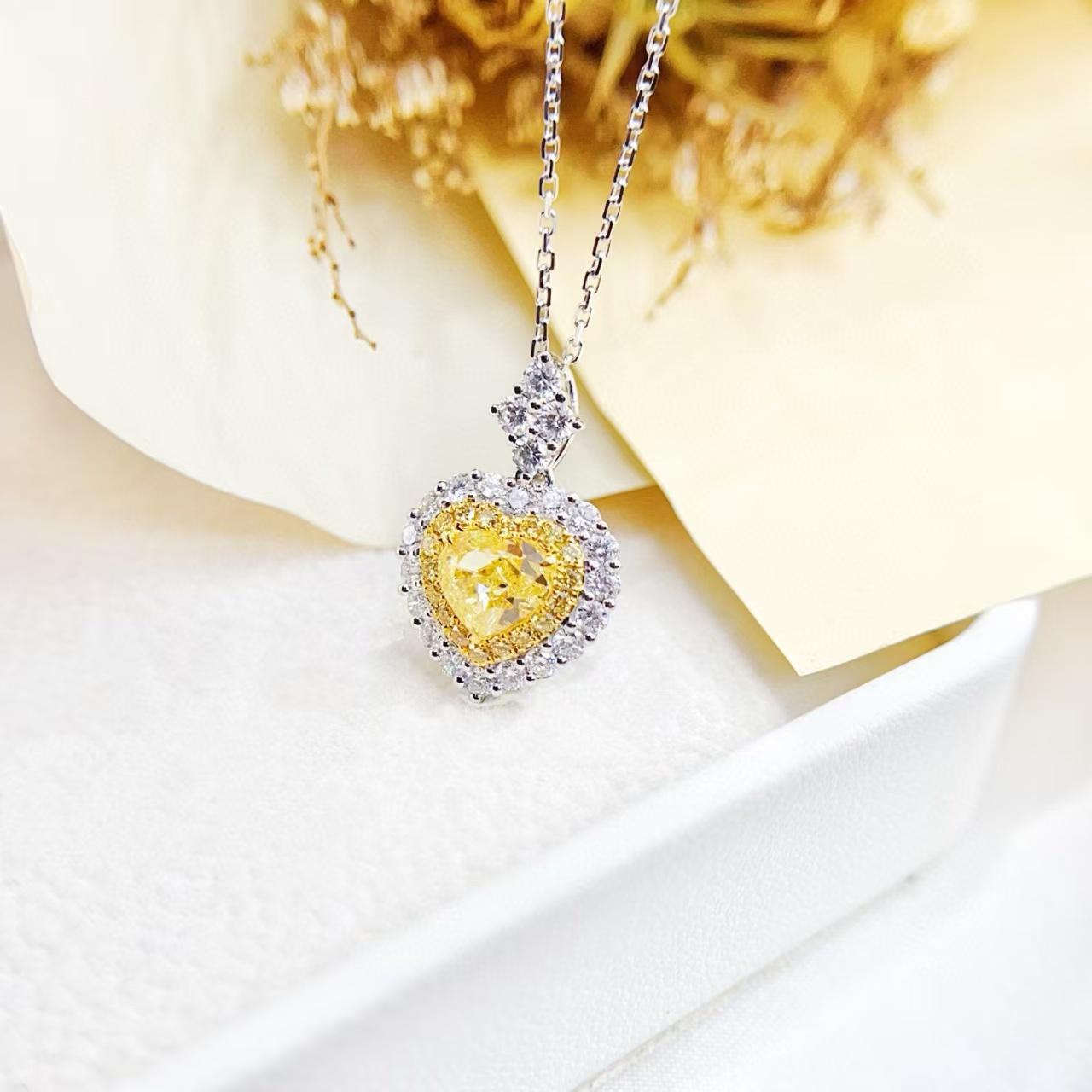 Modern GIA Certified 18K Gold Heart Shaped Yellow Diamond Halo Set Necklace For Sale