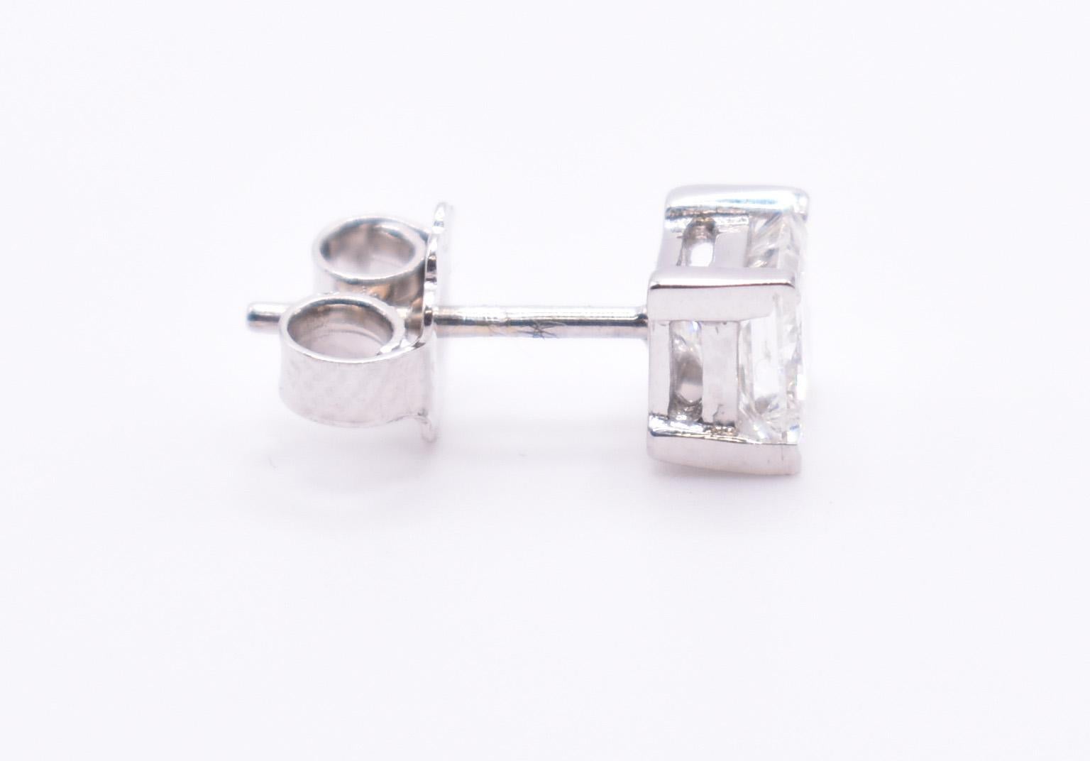 GIA Certified 18k White Gold 1.60ct Pair of Princess Cut Diamond Earrings For Sale 1