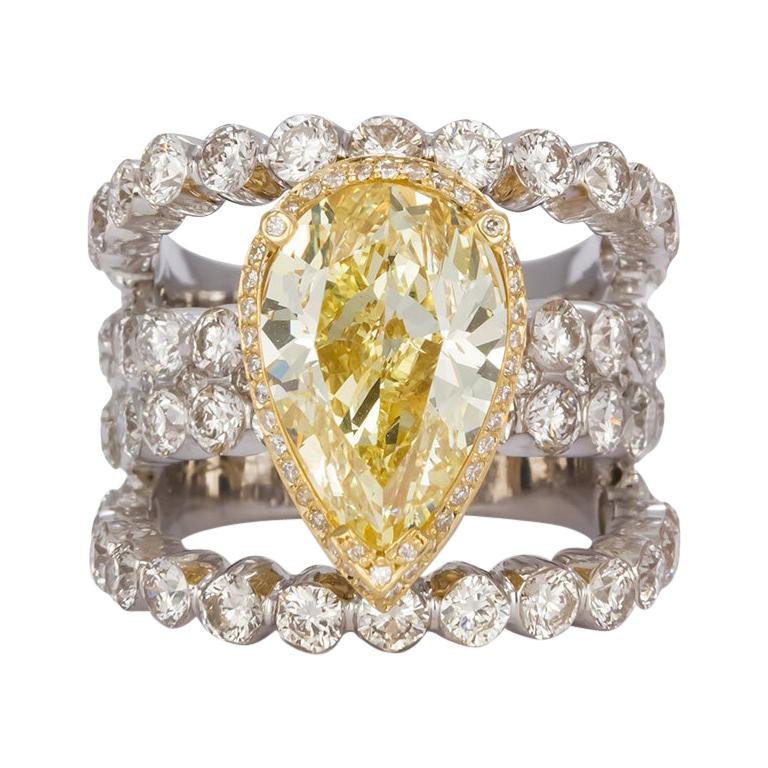 GIA Certified 18k Yellow & White Gold Natural Fancy Yellow Diamond Ring 9.50ctw