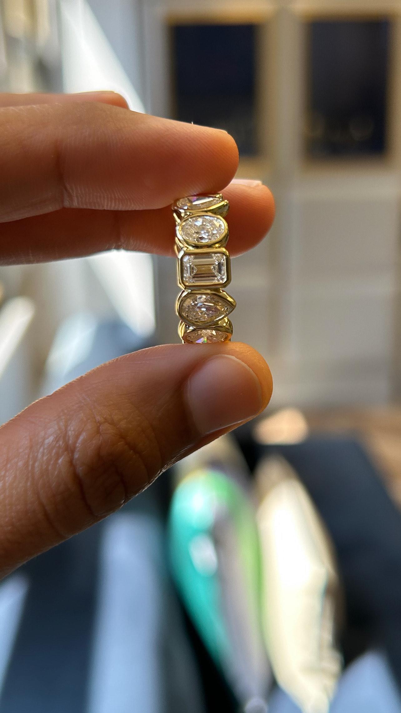 Women's Issac Nussbaum 18K YG 6.00 Carat Mixed Shape Diamond Eternity Band Ring For Sale