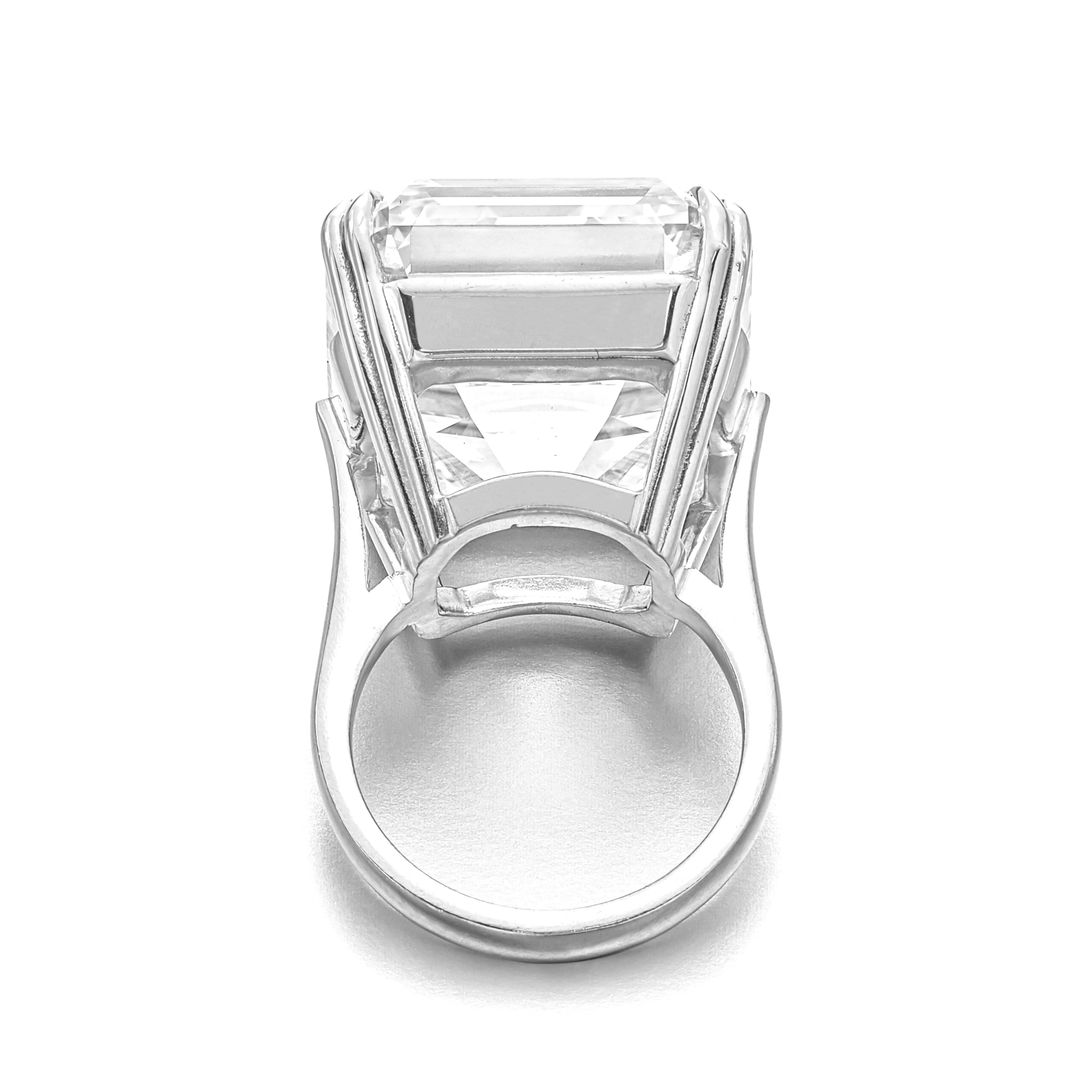 Modern GIA Certified 19 Carat Asscher Cut Diamond Ring For Sale