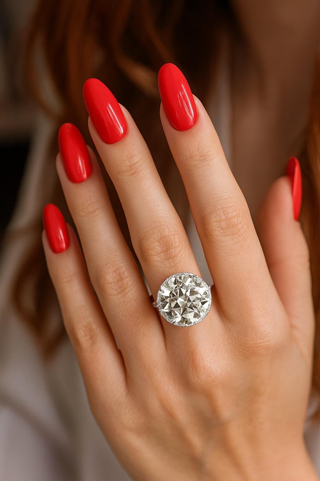 GIA-certified 19 Carat Old European Diamond Ring In New Condition For Sale In Chicago, IL