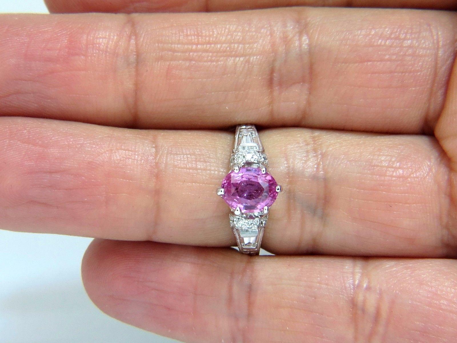 GIA Certified 1.90 Carat Natural No Heat Pink Sapphire Diamonds Ring 14 Karat In New Condition For Sale In New York, NY