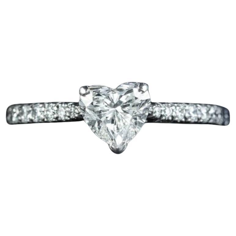 GIA Certified 1.90 Carats Heart D VVS1 Diamonds Pavé Band Ring in 18K White Gold For Sale