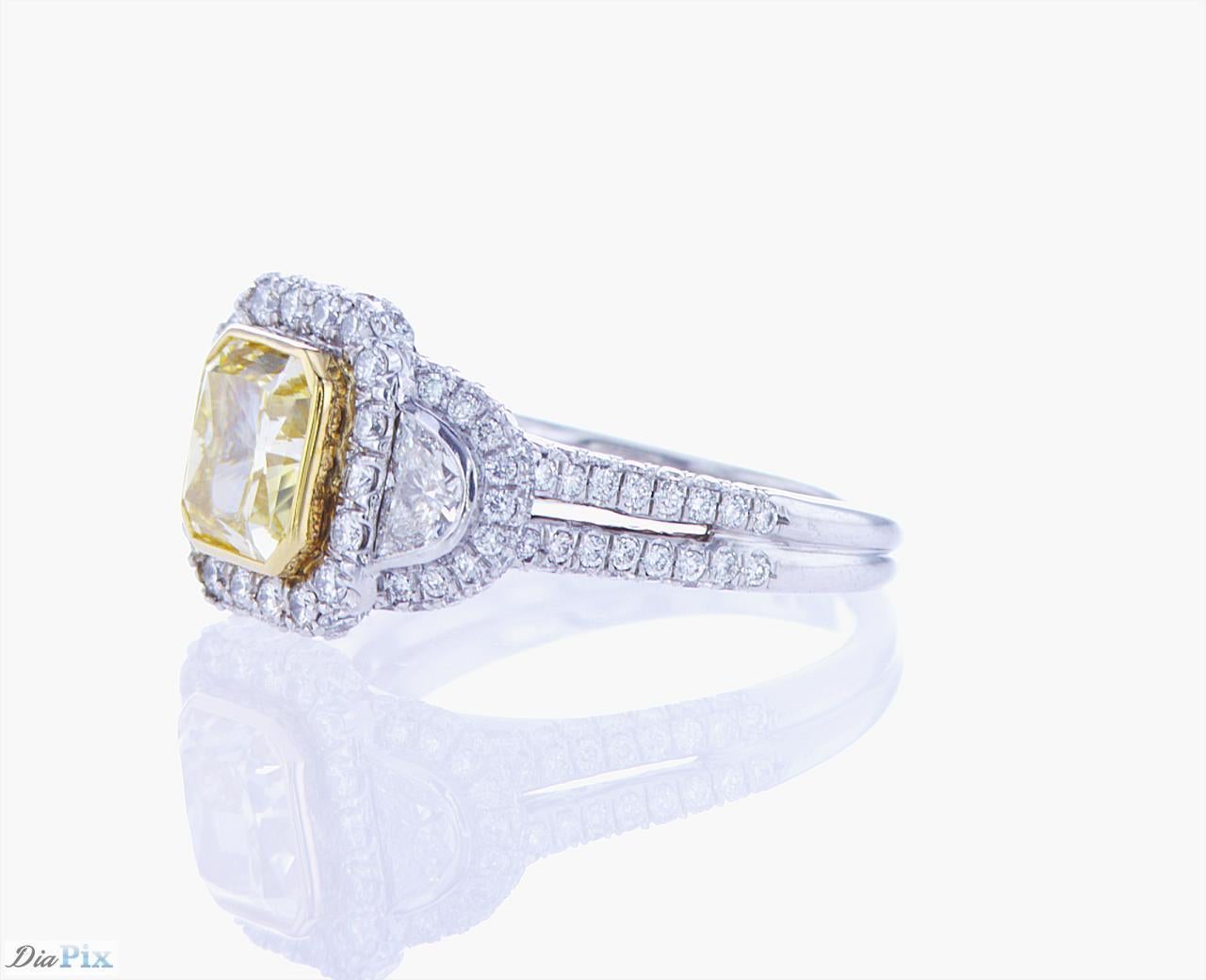 GIA-zertifizierter 1,91-karätiger gelber Fancy-Diamantring aus Platin (Kissenschliff) im Angebot