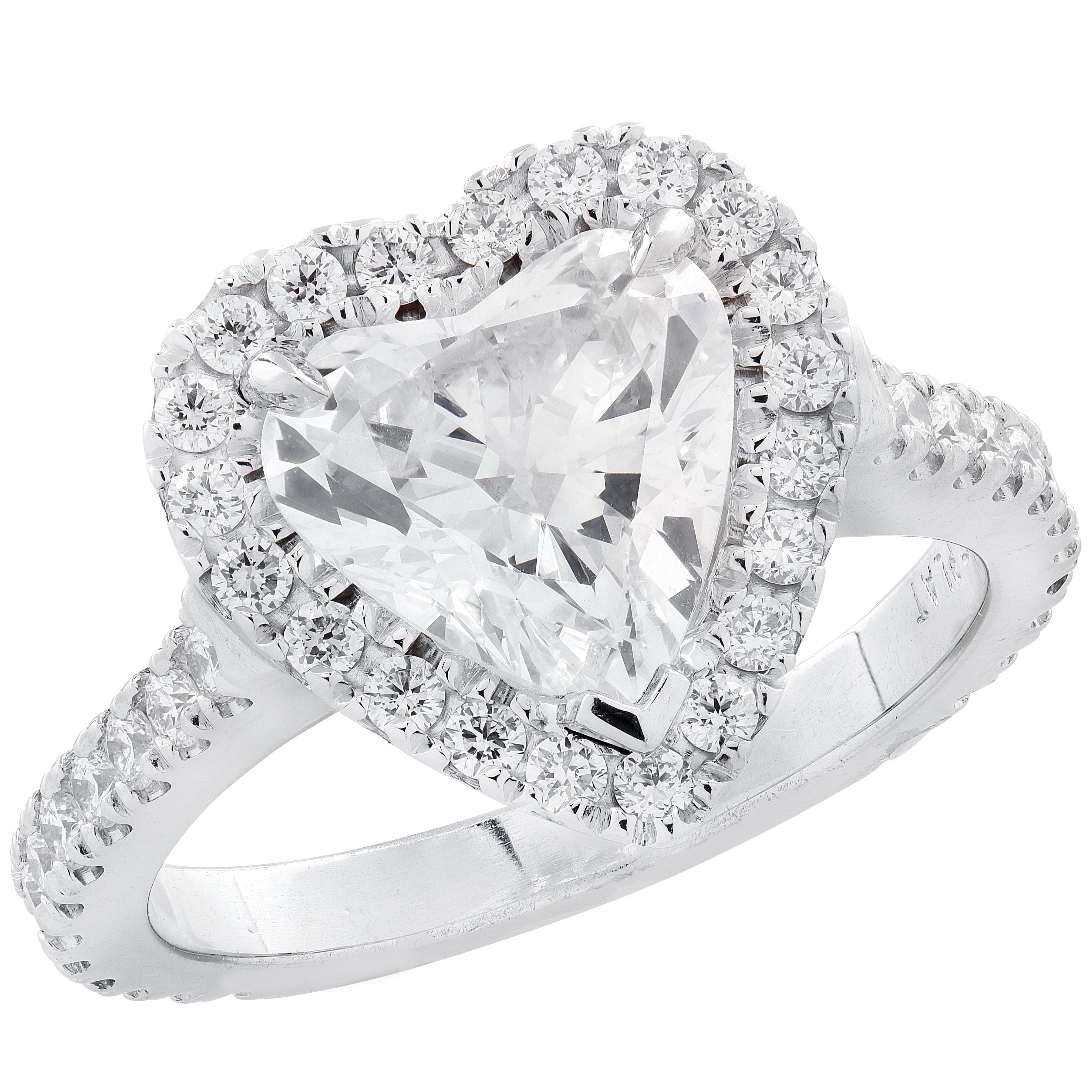 GIA-zertifizierter 1,91 Karat herzförmiger Diamant-Verlobungsring im Zustand „Neu“ im Angebot in West Palm Beach, FL