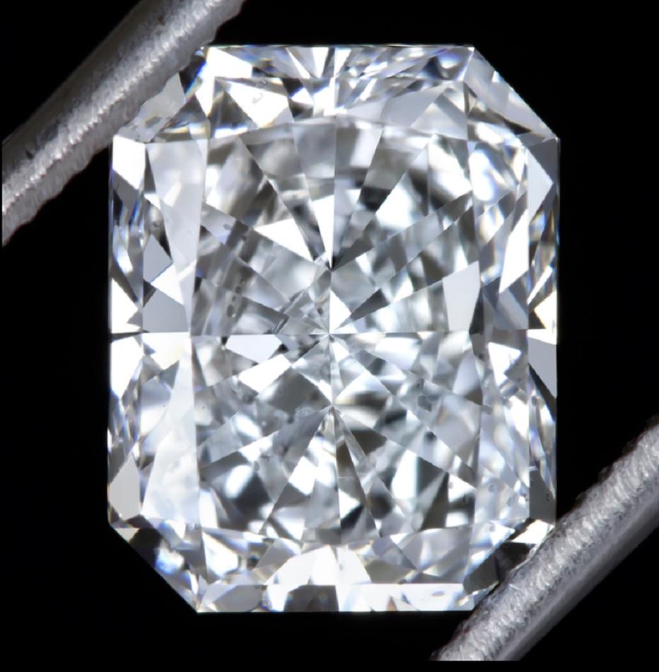 2 carat radiant cut diamond ring price