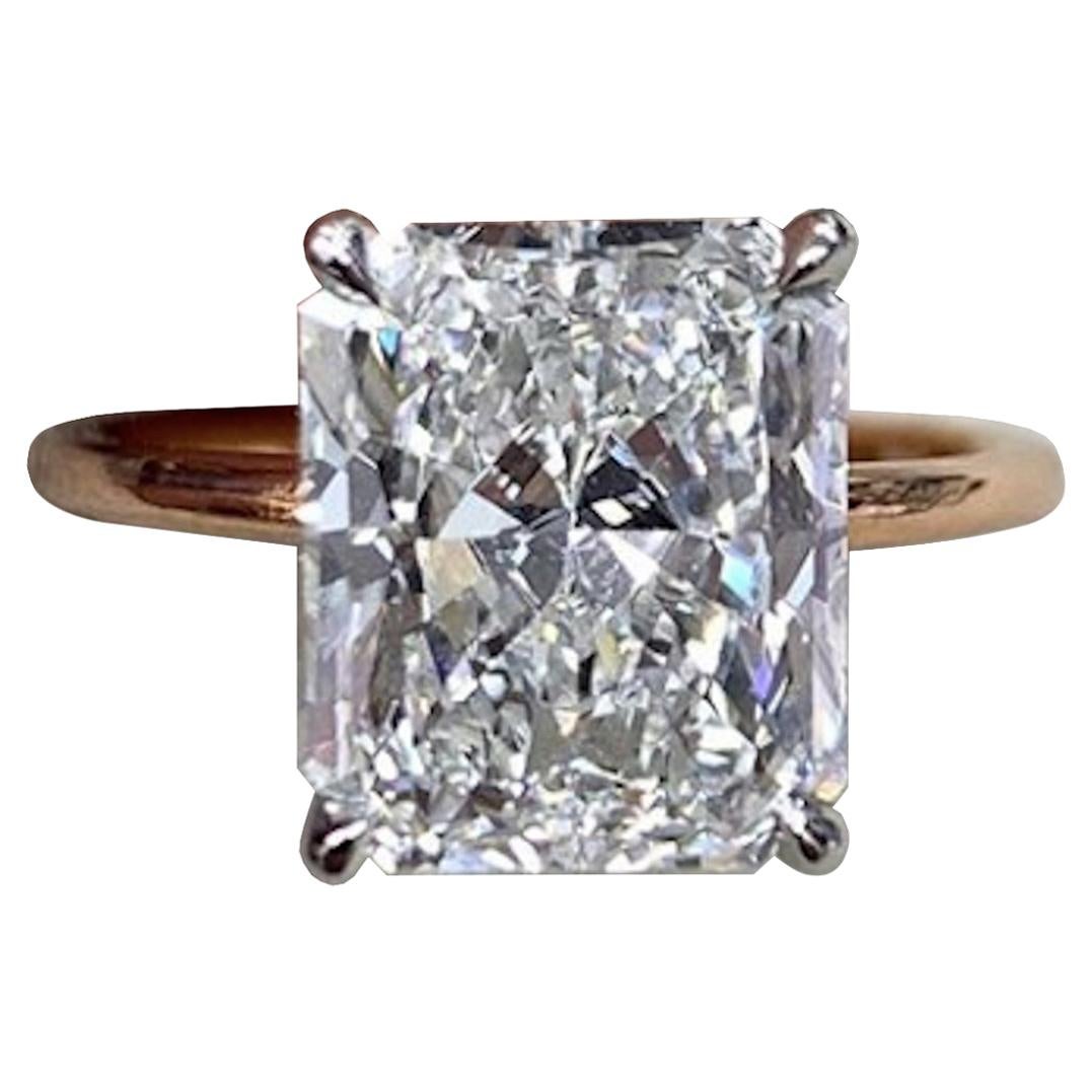 GIA Certified 1.52 Carat Radiant Cut Diamond Ideal Cut 18 Karat Ring