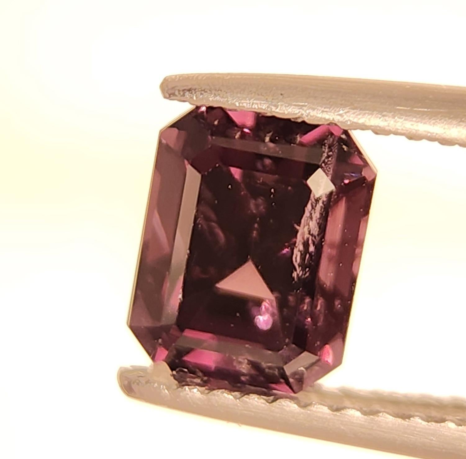 Spinello certificato GIA da 1.91 carati In condizioni discrete in vendita a Brooklyn, NY