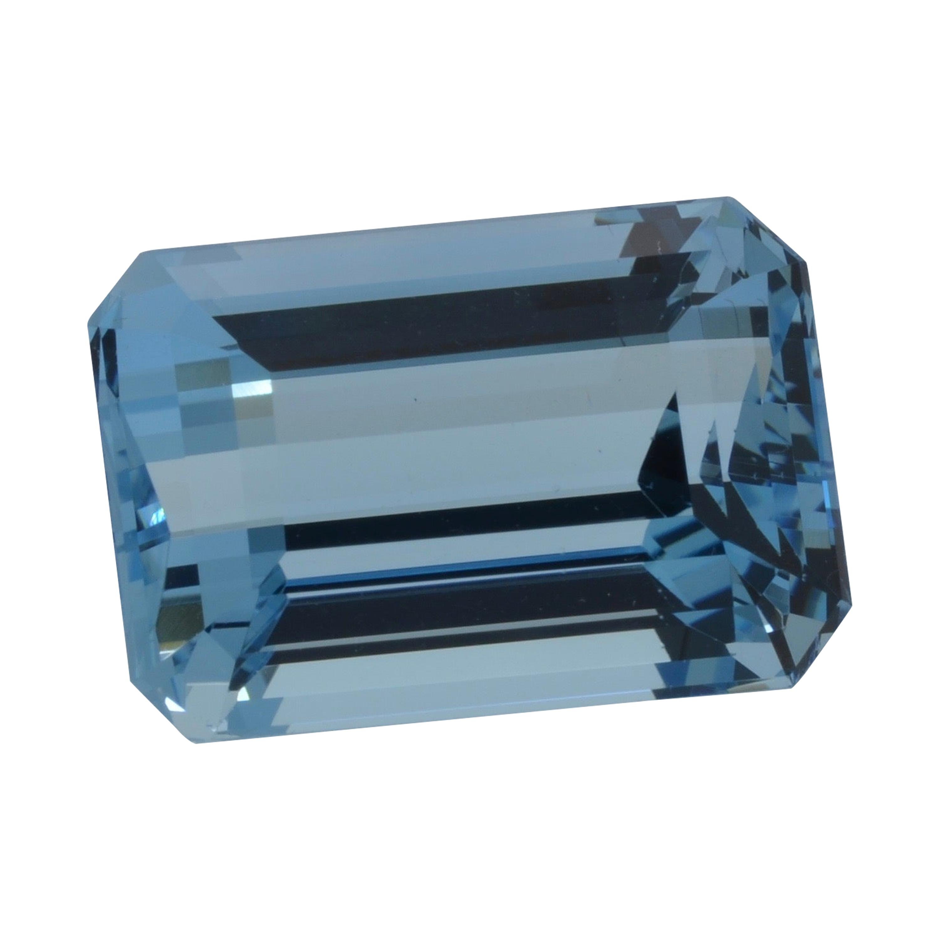 GIA Certified 19.18 Carat Aquamarine Natural Rectangular Step Cut Deep Blue