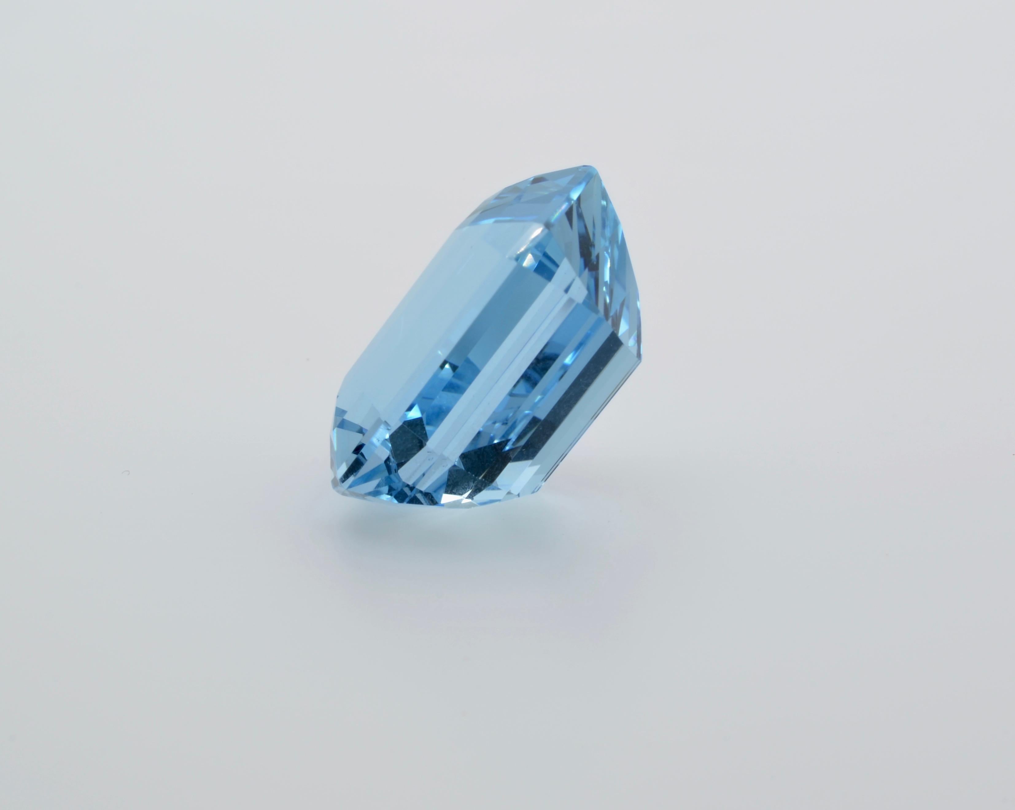 GIA Certified 19.18 Carat Aquamarine Natural Rectangular Step Cut Deep Blue 2