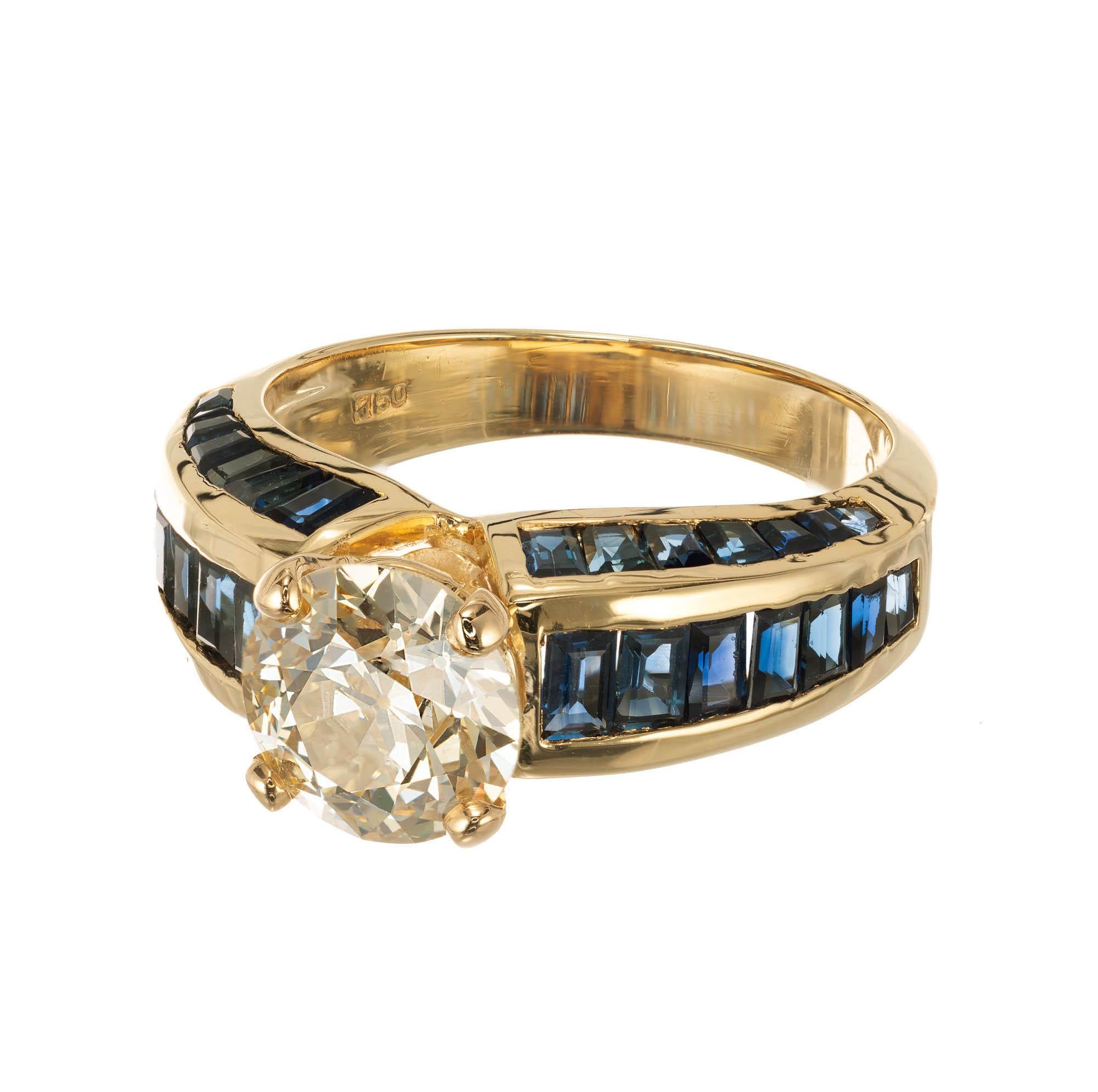 Taille vieille Europe Bague de fiançailles en or avec saphir jaune clair et diamant certifié GIA de 1,94 carat en vente