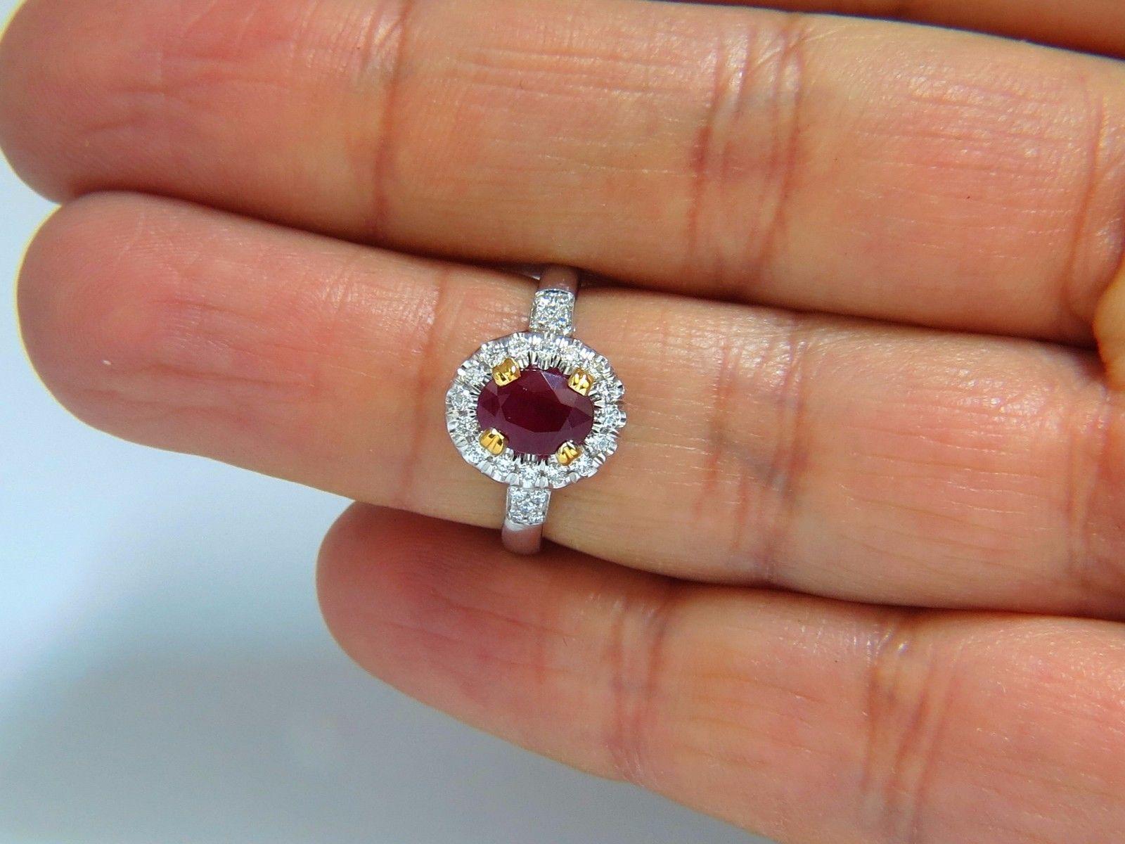 GIA-zertifizierter 1,95 Karat natürlicher Rubin-Diamantenring 18 Karat Vivid Red und Herkunft für Damen oder Herren im Angebot