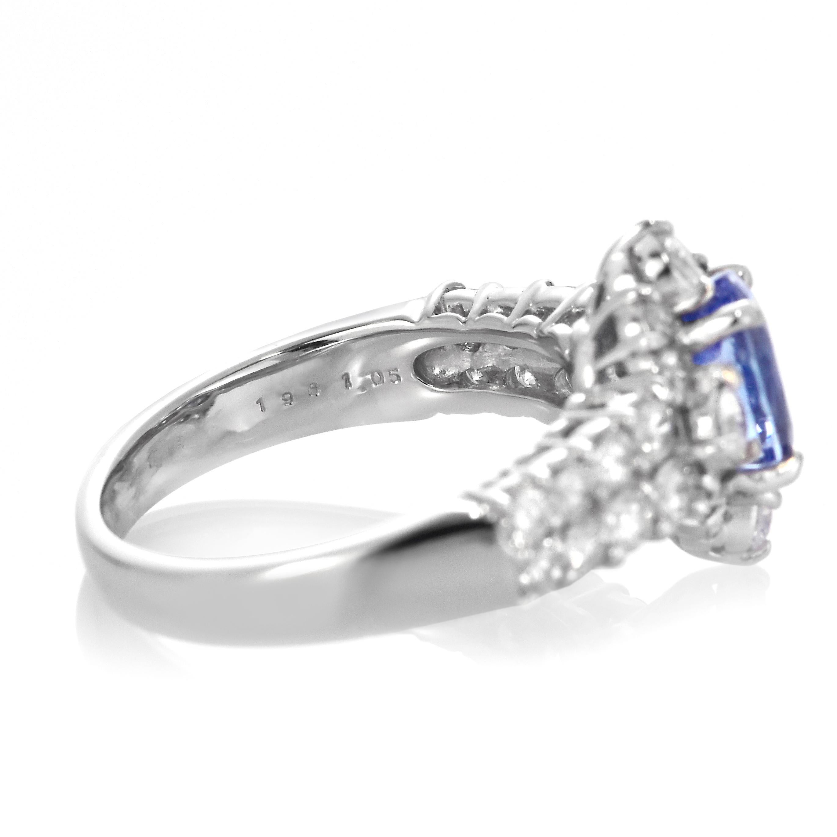 Women's GIA Certified 1.96 Carat Unheated Sapphire and Diamond Ring made in Platinum For Sale