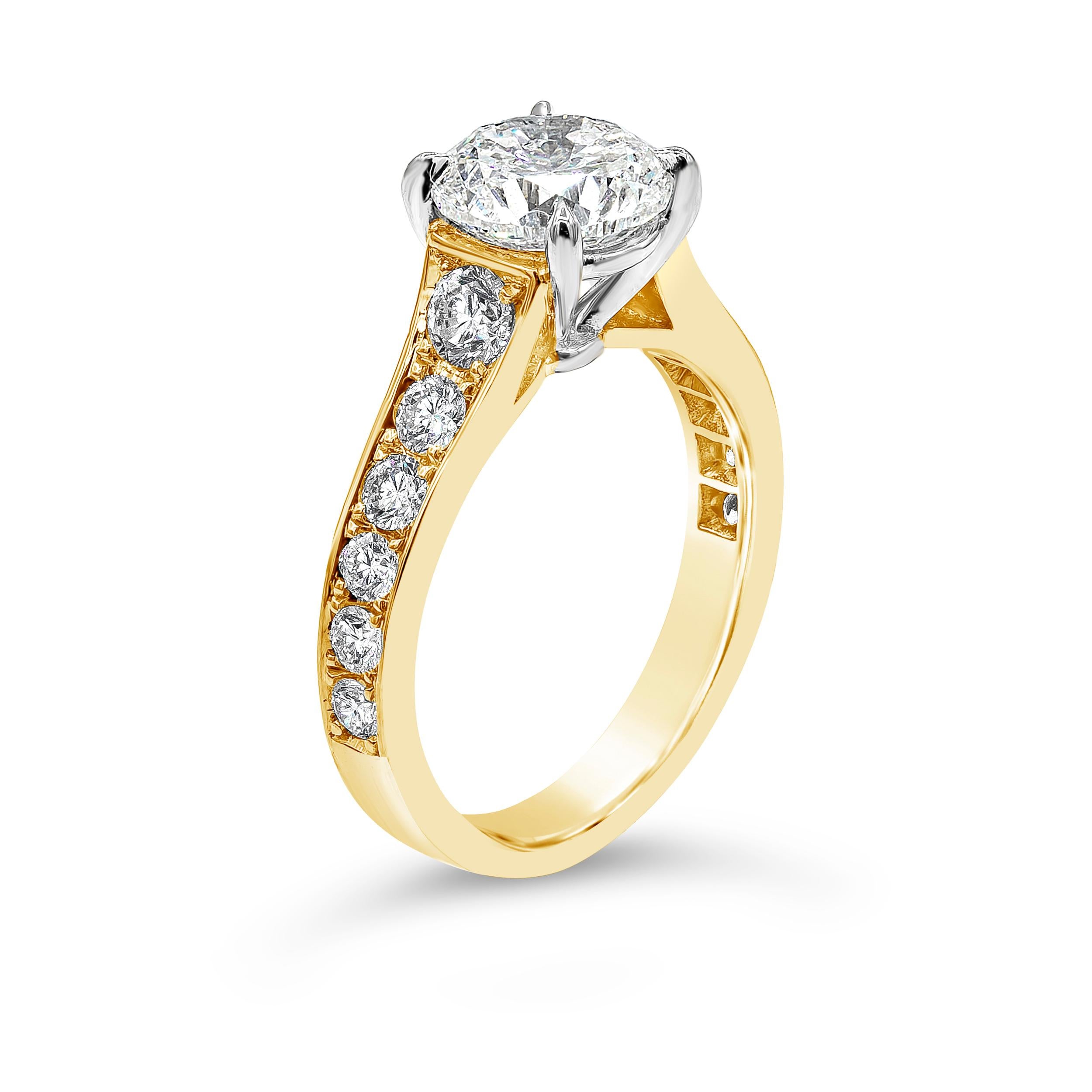 Contemporary GIA Certified 1.97 Carats Round Diamond Engagement Ring with Side Stones For Sale