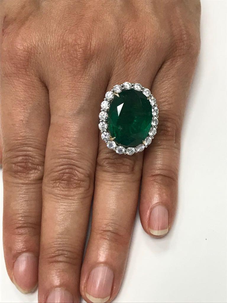GIA Certified 19.78 Ct Zambian Emerald Diamond Halo Two Color Gold Cocktail Ring In New Condition In NEW YORK, NY