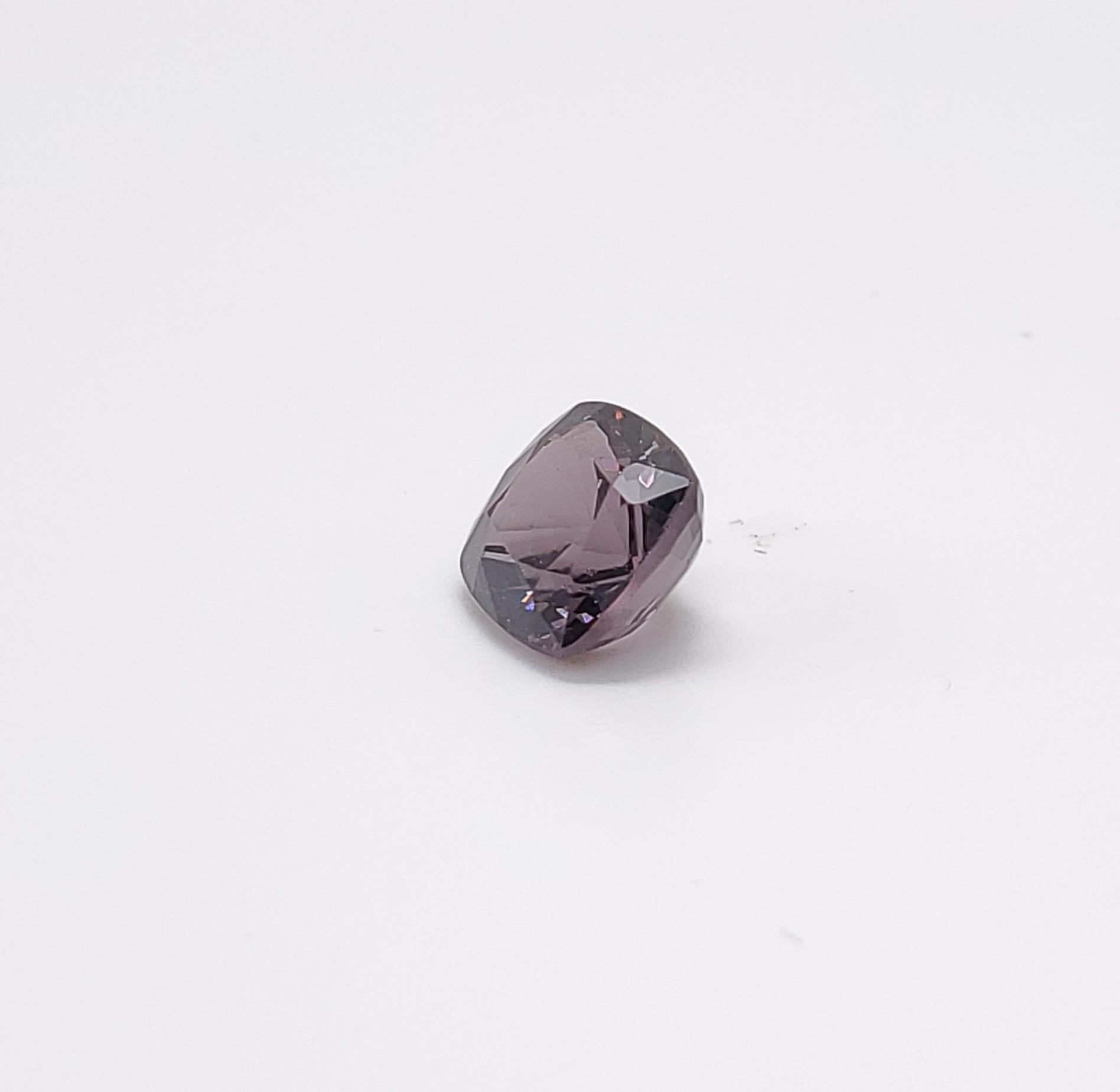 GIA Certified 1.98 Carat Spinel In New Condition For Sale In Brooklyn, NY