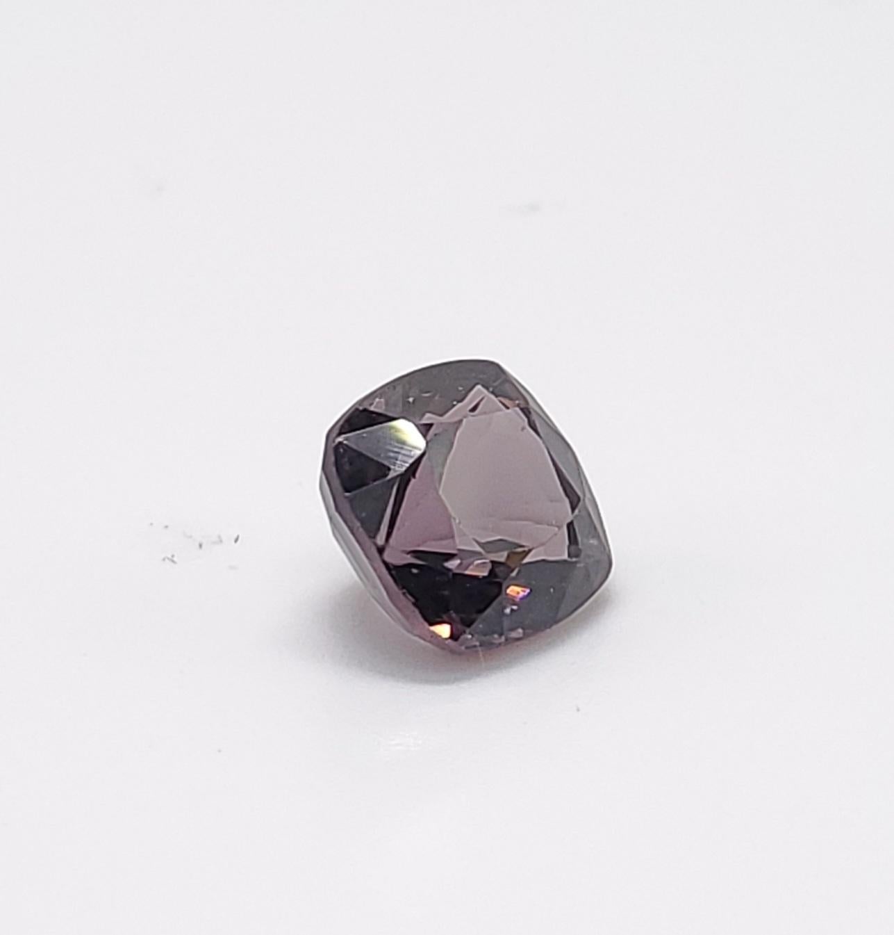 GIA Certified 1.98 Carat Spinel For Sale 3