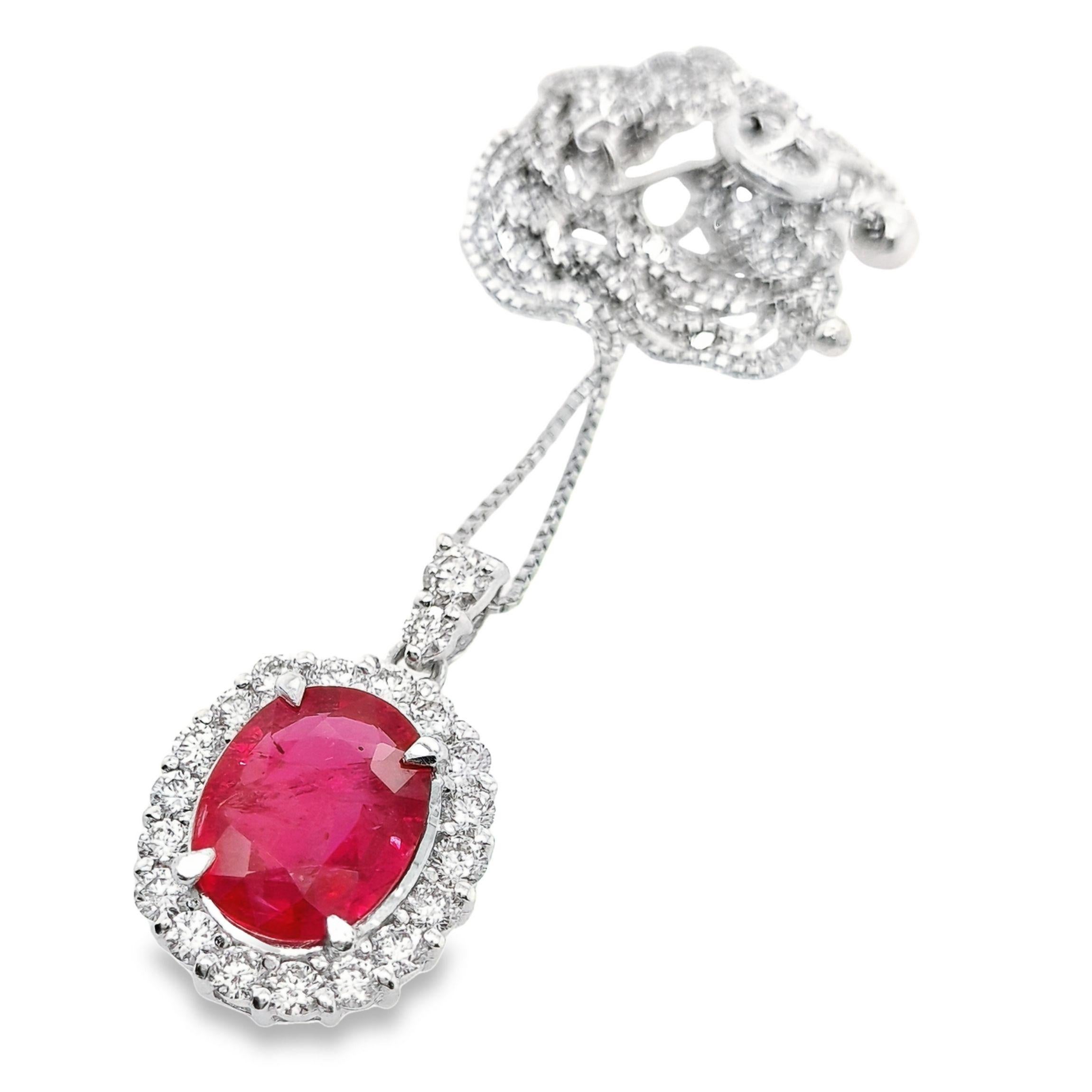 GIA Certified 1.98ct Natural Ruby Platinum Necklace In New Condition For Sale In Hong Kong, HK