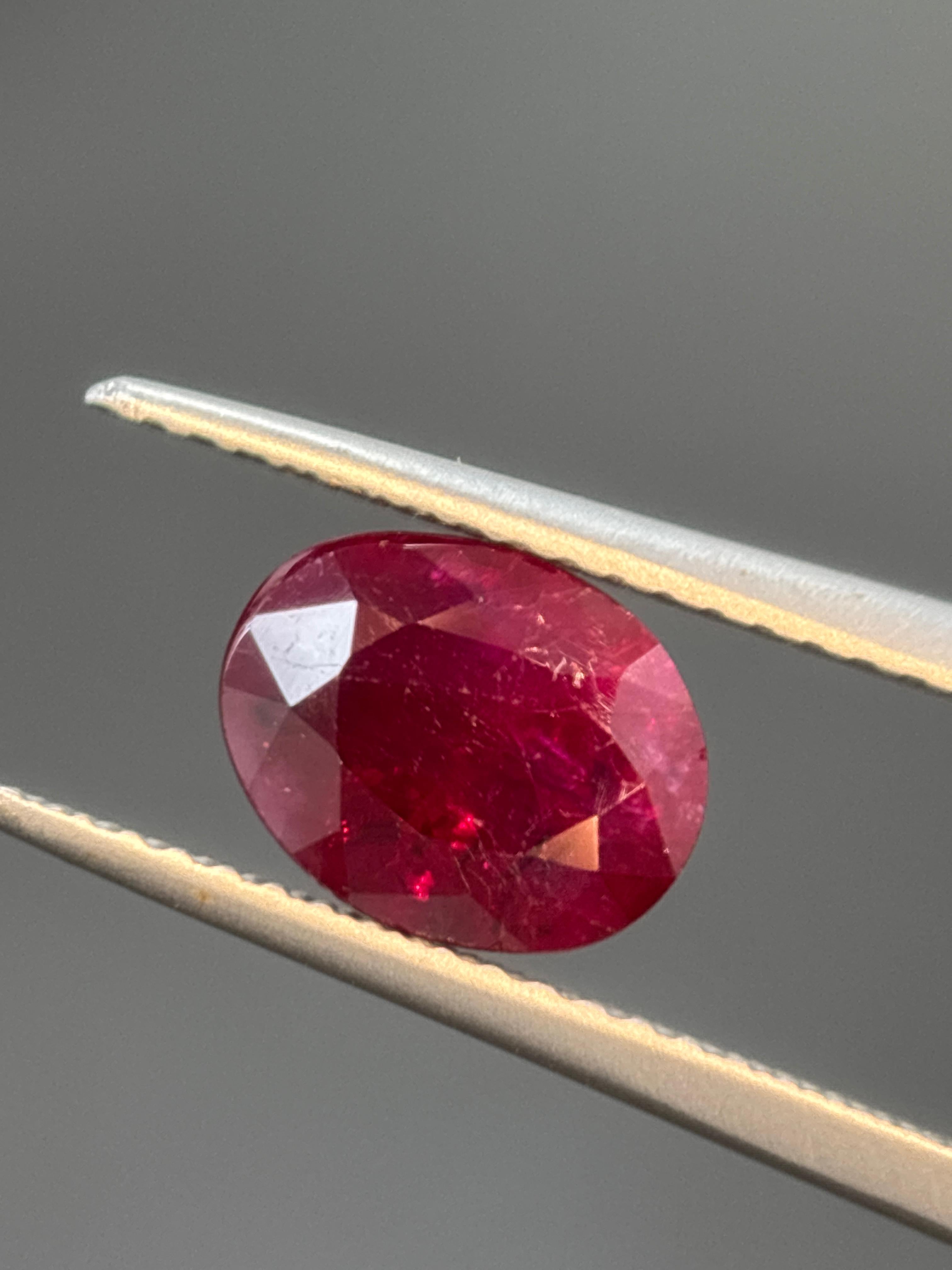 Rubis de Birmanie de 1,99 carat, naturel, non chauffé, taille ovale, certifié GIA en vente 5